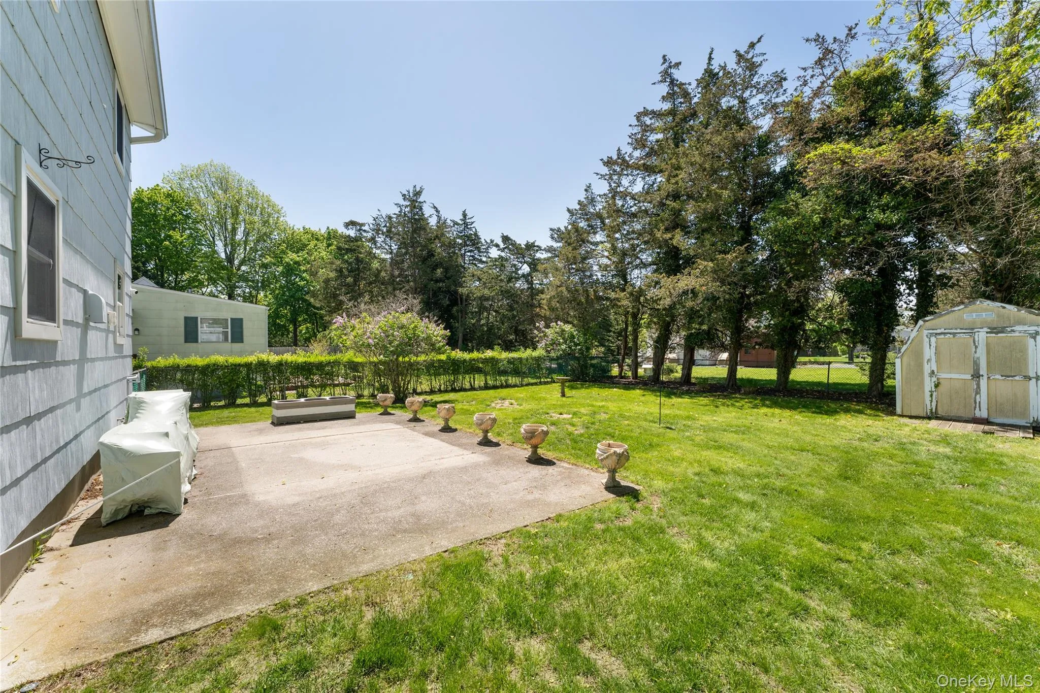 22 End Avenue, Southampton, NY, 3 Bedrooms Bedrooms, 8 Rooms Rooms,2 BathroomsBathrooms,Residential Lease,For Rent,End,0,1007266 22 End Avenue, Southampton, NY, 3 Bedrooms Bedrooms, 8 Rooms Rooms,2 BathroomsBathrooms,Residential Lease,For Rent,End,0,1007266
