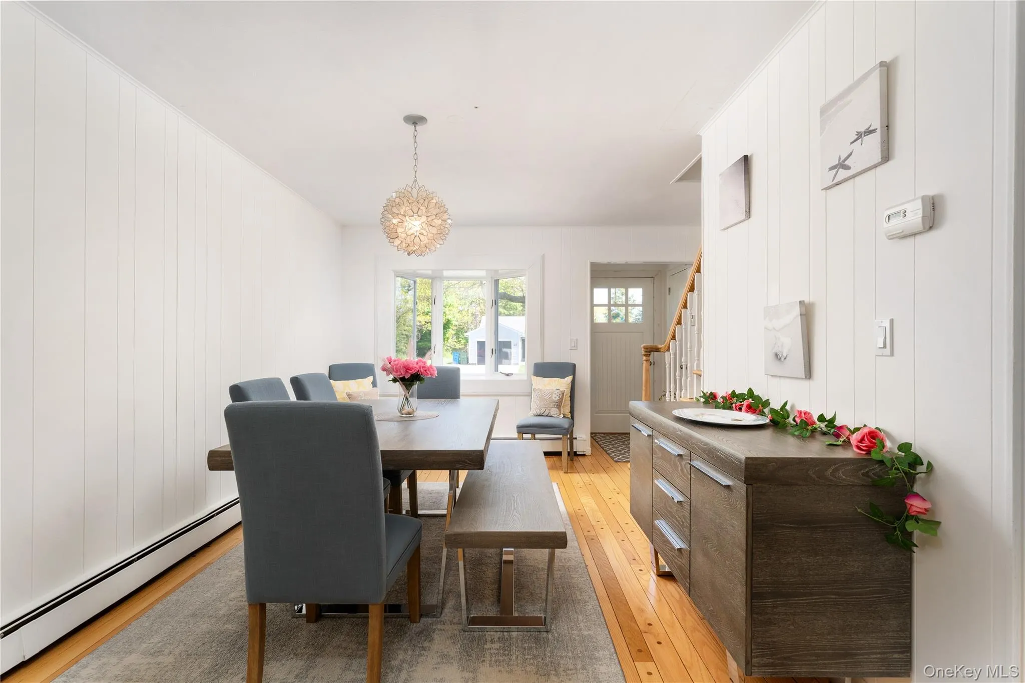 22 End Avenue, Southampton, NY, 3 Bedrooms Bedrooms, 8 Rooms Rooms,2 BathroomsBathrooms,Residential Lease,For Rent,End,0,1007266 22 End Avenue, Southampton, NY, 3 Bedrooms Bedrooms, 8 Rooms Rooms,2 BathroomsBathrooms,Residential Lease,For Rent,End,0,1007266