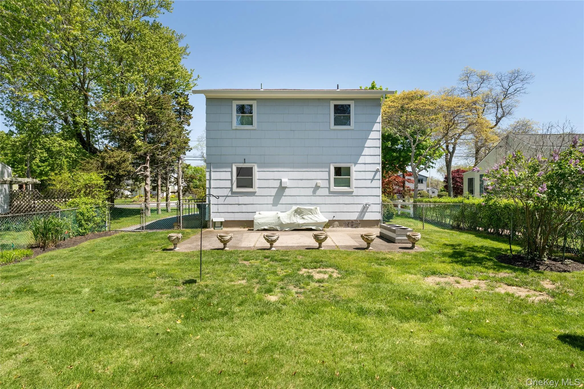 22 End Avenue, Southampton, NY, 3 Bedrooms Bedrooms, 8 Rooms Rooms,2 BathroomsBathrooms,Residential Lease,For Rent,End,0,1007266 22 End Avenue, Southampton, NY, 3 Bedrooms Bedrooms, 8 Rooms Rooms,2 BathroomsBathrooms,Residential Lease,For Rent,End,0,1007266