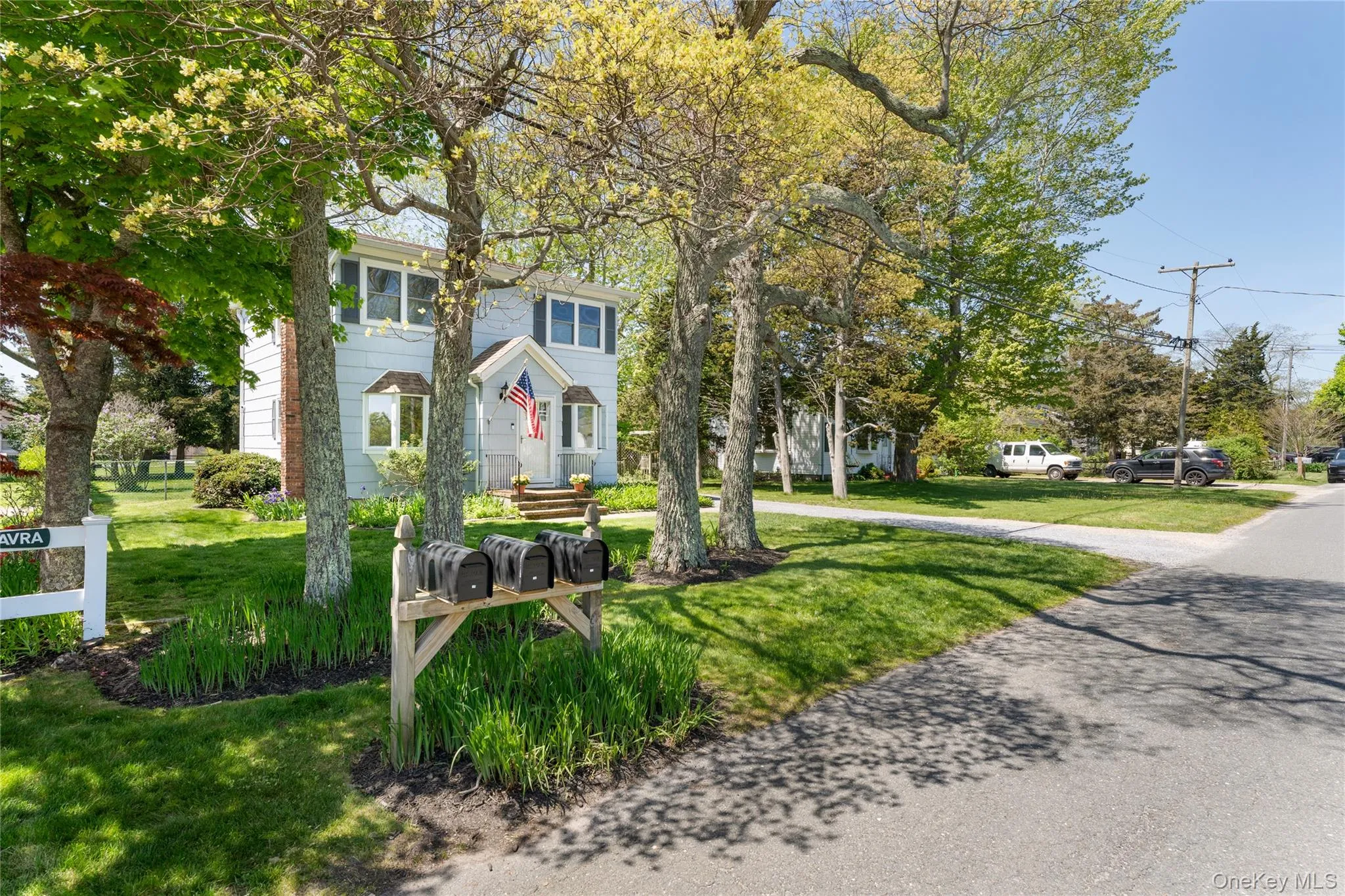 22 End Avenue, Southampton, NY, 3 Bedrooms Bedrooms, 8 Rooms Rooms,2 BathroomsBathrooms,Residential Lease,For Rent,End,0,1007266 22 End Avenue, Southampton, NY, 3 Bedrooms Bedrooms, 8 Rooms Rooms,2 BathroomsBathrooms,Residential Lease,For Rent,End,0,1007266