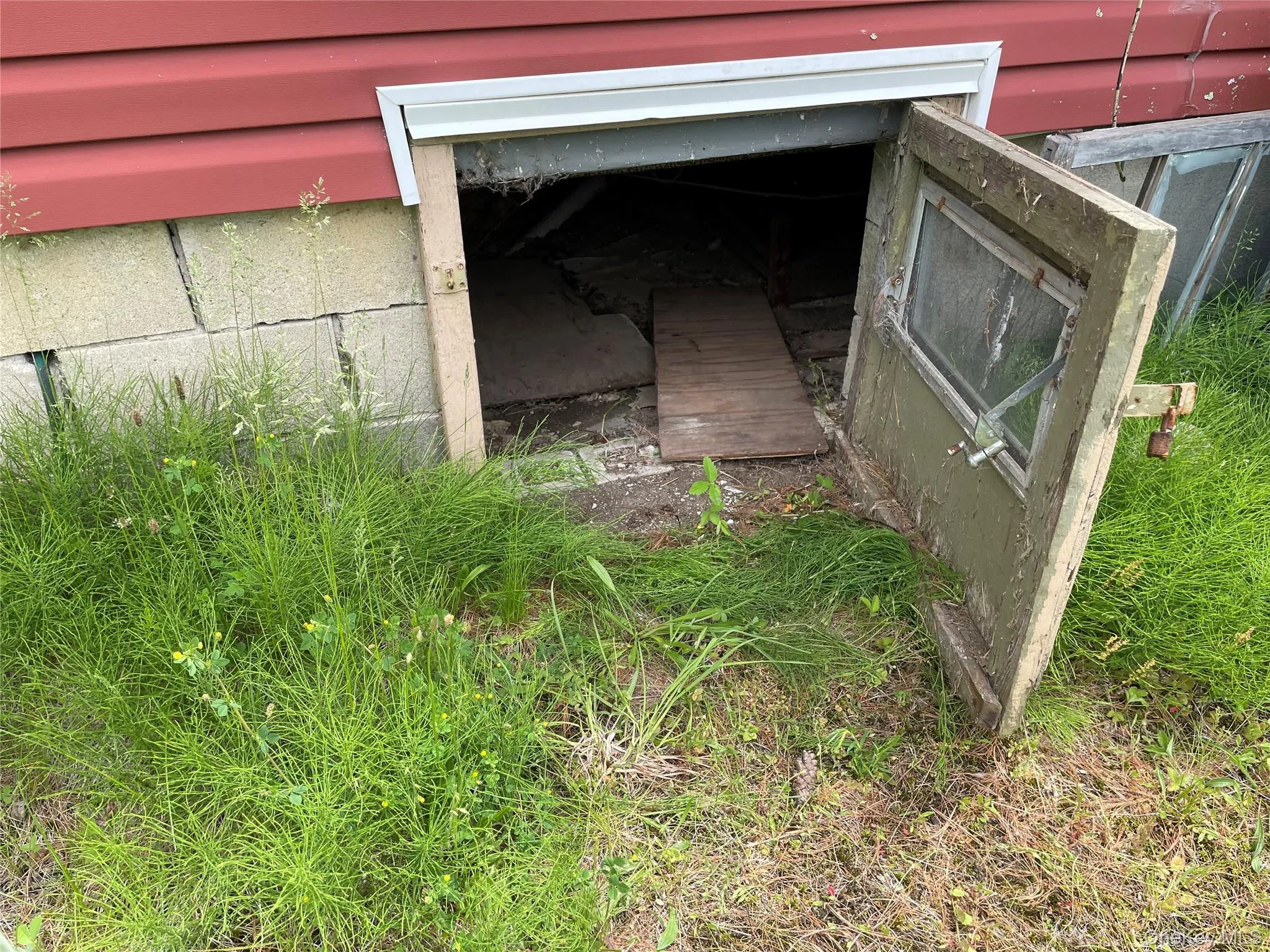 hatch to crawl space hatch to crawl space