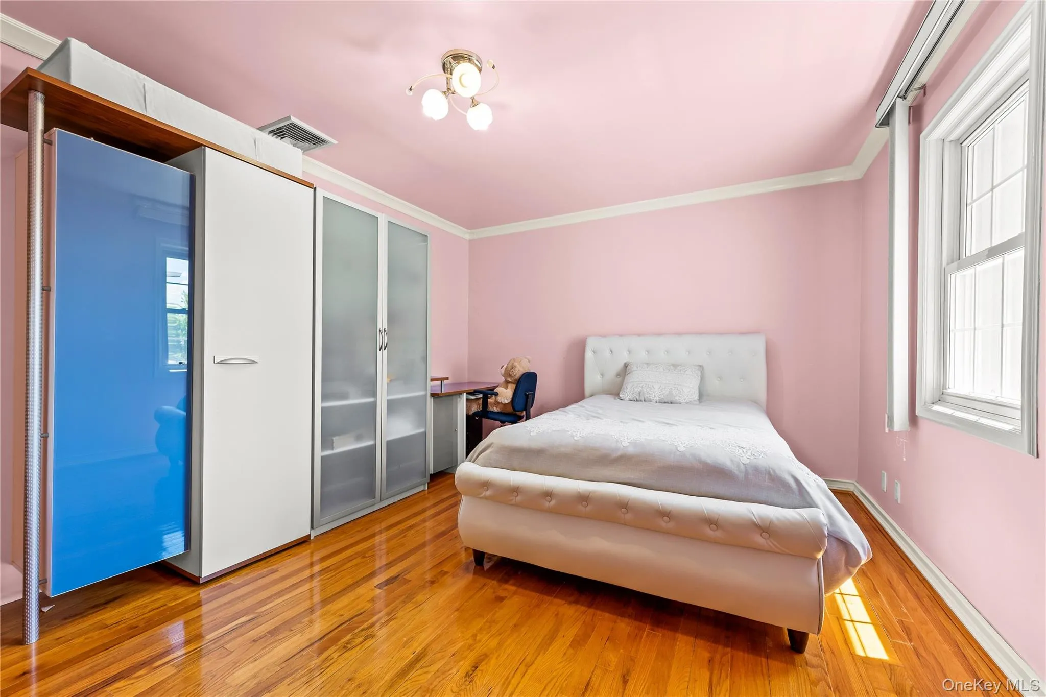 7355 194th Street, New York, NY, 4 Bedrooms Bedrooms, 11 Rooms Rooms,2 BathroomsBathrooms,Residential,For Rent,194th,0,1007273 7355 194th Street, New York, NY, 4 Bedrooms Bedrooms, 11 Rooms Rooms,2 BathroomsBathrooms,Residential,For Rent,194th,0,1007273