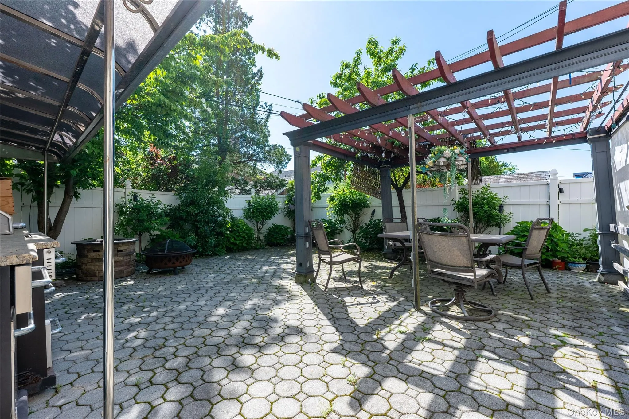 7355 194th Street, New York, NY, 4 Bedrooms Bedrooms, 11 Rooms Rooms,2 BathroomsBathrooms,Residential,For Rent,194th,0,1007273 7355 194th Street, New York, NY, 4 Bedrooms Bedrooms, 11 Rooms Rooms,2 BathroomsBathrooms,Residential,For Rent,194th,0,1007273
