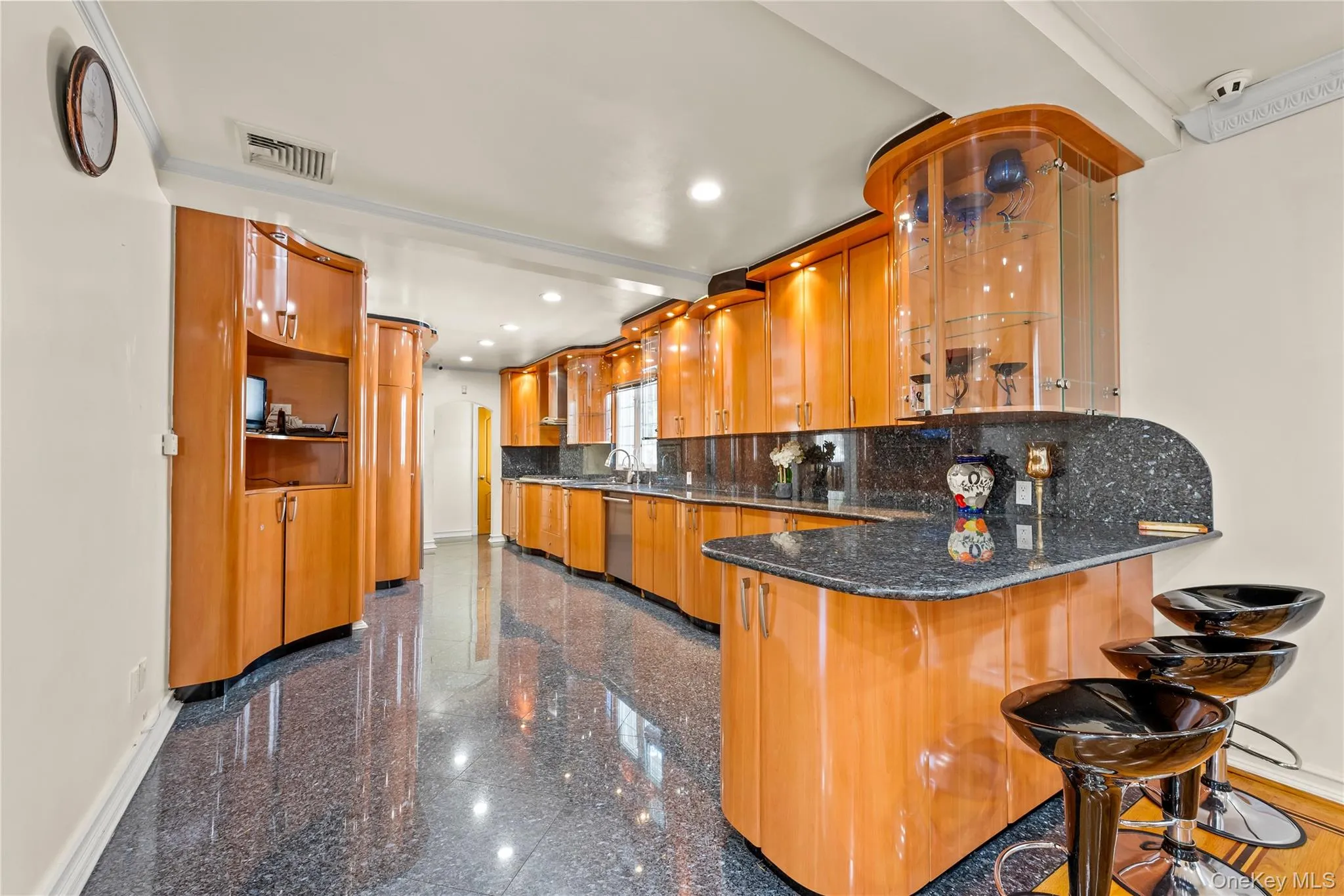 7355 194th Street, New York, NY, 4 Bedrooms Bedrooms, 11 Rooms Rooms,2 BathroomsBathrooms,Residential,For Rent,194th,0,1007273 7355 194th Street, New York, NY, 4 Bedrooms Bedrooms, 11 Rooms Rooms,2 BathroomsBathrooms,Residential,For Rent,194th,0,1007273