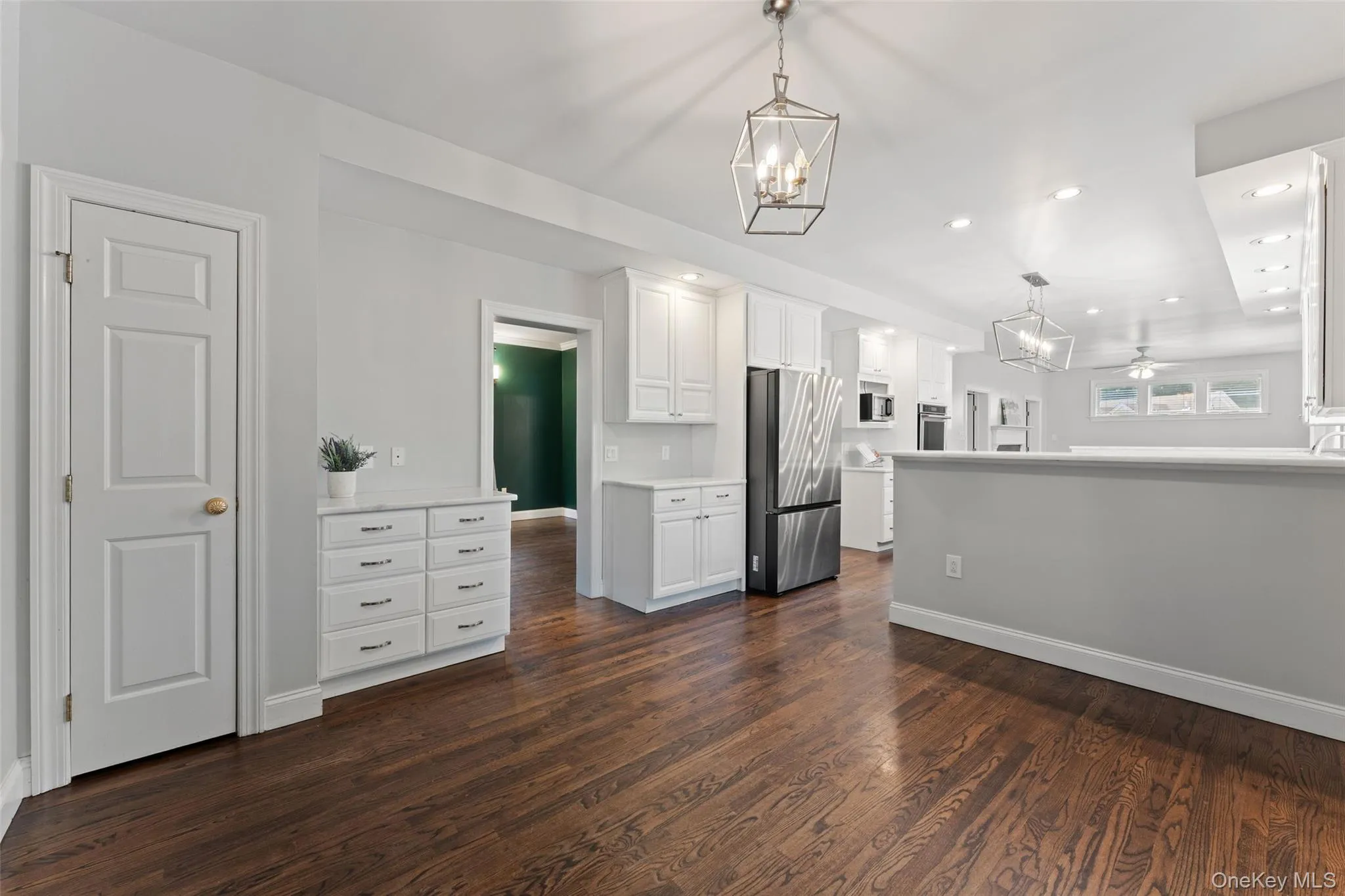 2 Castle Hill Close, Greenburgh, NY, 5 Bedrooms Bedrooms, 9 Rooms Rooms,3 BathroomsBathrooms,Residential,For Rent,Castle Hill,0,1007275 2 Castle Hill Close, Greenburgh, NY, 5 Bedrooms Bedrooms, 9 Rooms Rooms,3 BathroomsBathrooms,Residential,For Rent,Castle Hill,0,1007275