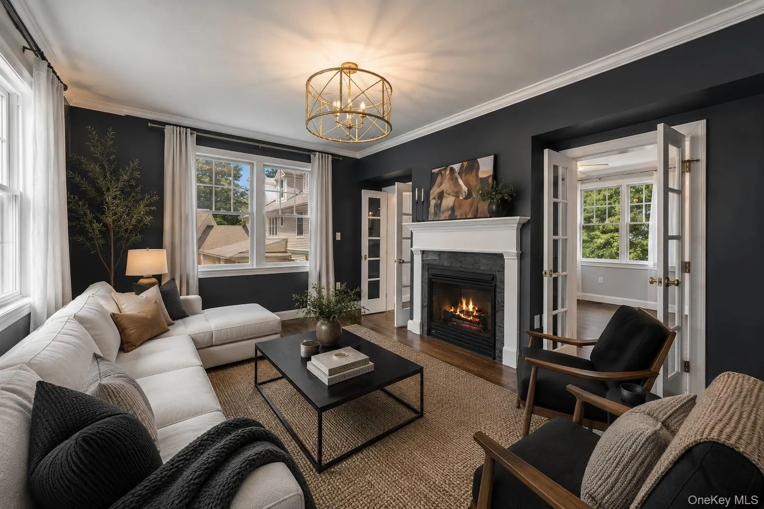 Living Room w gas fireplace virtually staged Living Room w gas fireplace virtually staged