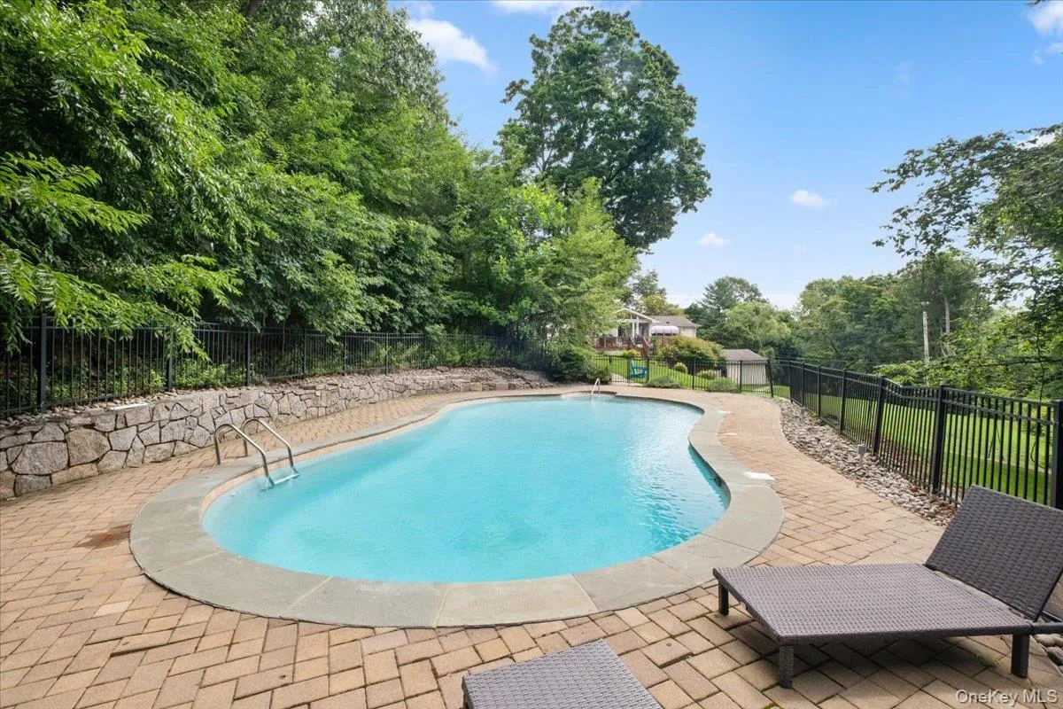 5 Agnes Circle, Greenburgh, NY, 4 Bedrooms Bedrooms, 9 Rooms Rooms,4 BathroomsBathrooms,Residential Lease,For Rent,Agnes,0,1007276 5 Agnes Circle, Greenburgh, NY, 4 Bedrooms Bedrooms, 9 Rooms Rooms,4 BathroomsBathrooms,Residential Lease,For Rent,Agnes,0,1007276