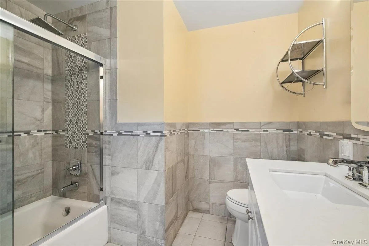 5 Agnes Circle, Greenburgh, NY, 4 Bedrooms Bedrooms, 9 Rooms Rooms,4 BathroomsBathrooms,Residential Lease,For Rent,Agnes,0,1007276 5 Agnes Circle, Greenburgh, NY, 4 Bedrooms Bedrooms, 9 Rooms Rooms,4 BathroomsBathrooms,Residential Lease,For Rent,Agnes,0,1007276