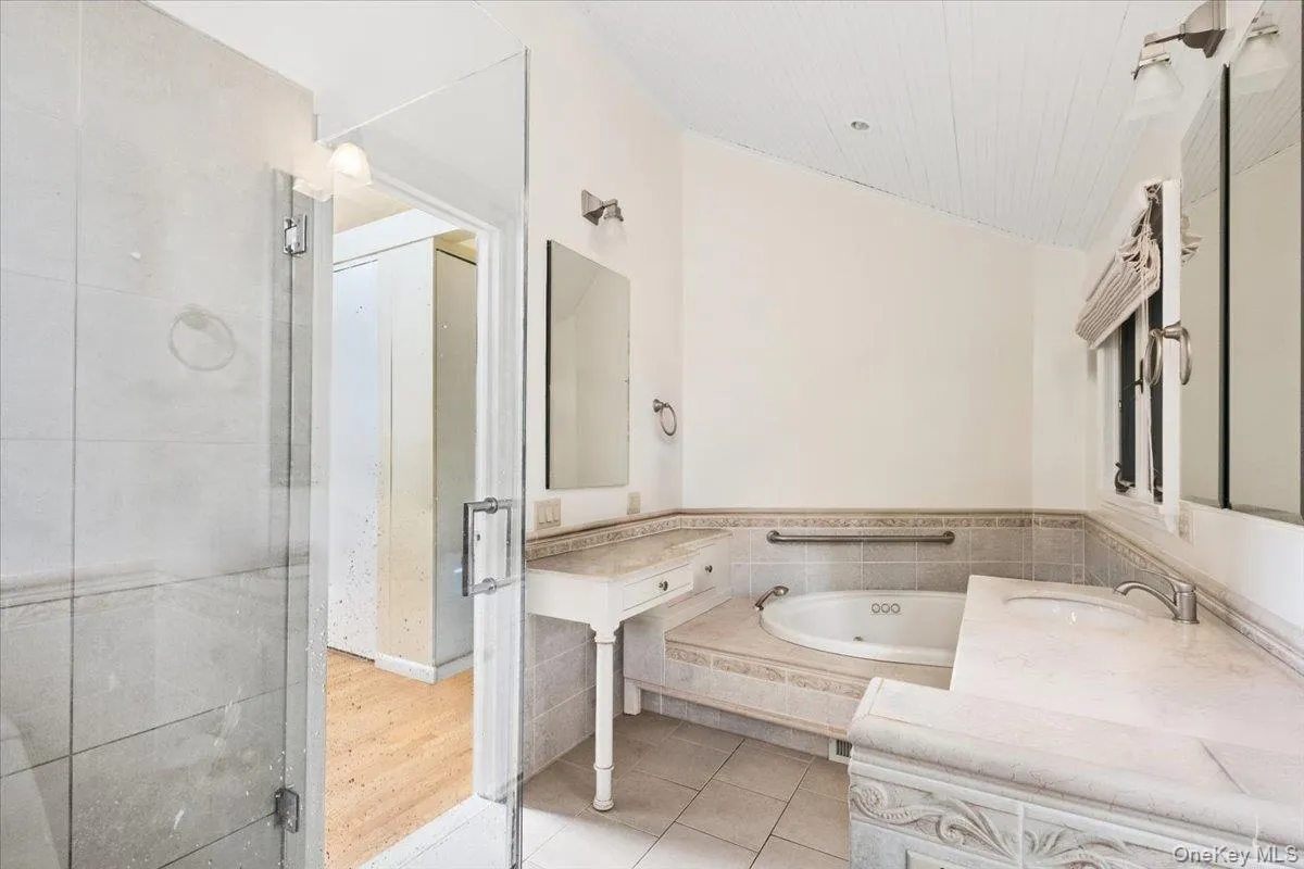 5 Agnes Circle, Greenburgh, NY, 4 Bedrooms Bedrooms, 9 Rooms Rooms,4 BathroomsBathrooms,Residential Lease,For Rent,Agnes,0,1007276 5 Agnes Circle, Greenburgh, NY, 4 Bedrooms Bedrooms, 9 Rooms Rooms,4 BathroomsBathrooms,Residential Lease,For Rent,Agnes,0,1007276