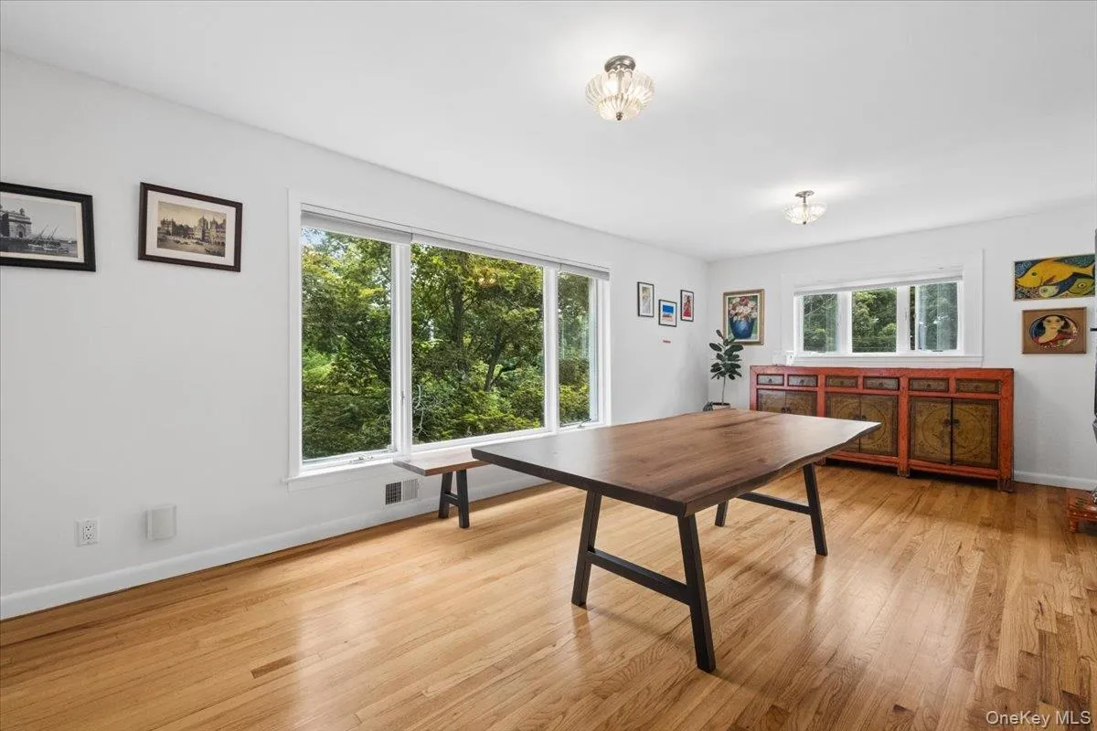 5 Agnes Circle, Greenburgh, NY, 4 Bedrooms Bedrooms, 9 Rooms Rooms,4 BathroomsBathrooms,Residential Lease,For Rent,Agnes,0,1007276 5 Agnes Circle, Greenburgh, NY, 4 Bedrooms Bedrooms, 9 Rooms Rooms,4 BathroomsBathrooms,Residential Lease,For Rent,Agnes,0,1007276
