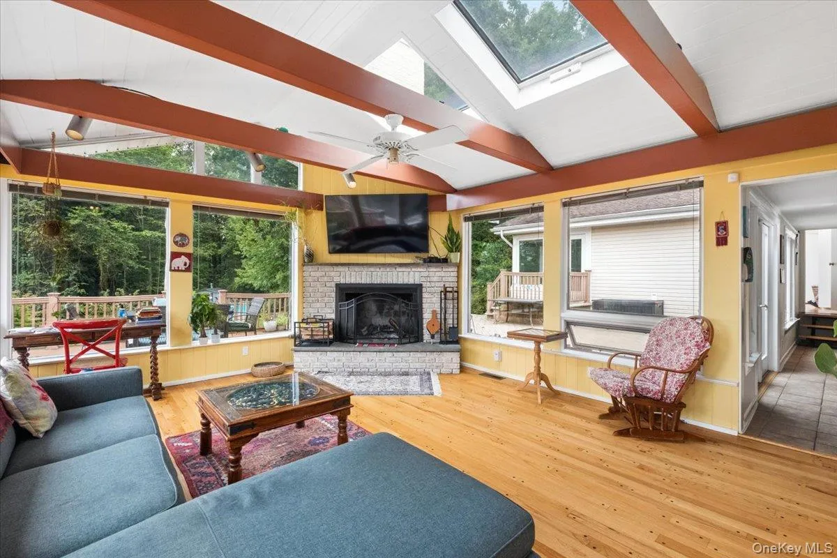 5 Agnes Circle, Greenburgh, NY, 4 Bedrooms Bedrooms, 9 Rooms Rooms,4 BathroomsBathrooms,Residential Lease,For Rent,Agnes,0,1007276 5 Agnes Circle, Greenburgh, NY, 4 Bedrooms Bedrooms, 9 Rooms Rooms,4 BathroomsBathrooms,Residential Lease,For Rent,Agnes,0,1007276