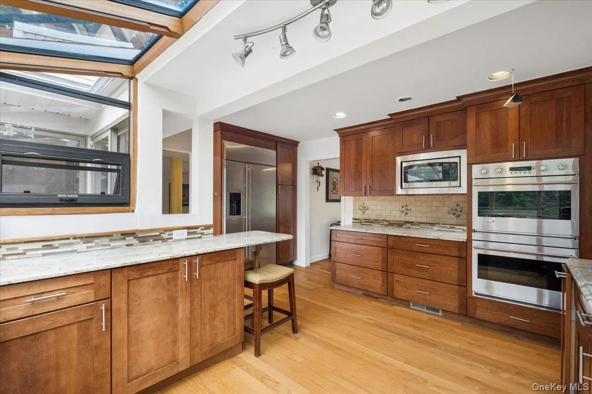 5 Agnes Circle, Greenburgh, NY, 4 Bedrooms Bedrooms, 9 Rooms Rooms,4 BathroomsBathrooms,Residential Lease,For Rent,Agnes,0,1007276 5 Agnes Circle, Greenburgh, NY, 4 Bedrooms Bedrooms, 9 Rooms Rooms,4 BathroomsBathrooms,Residential Lease,For Rent,Agnes,0,1007276