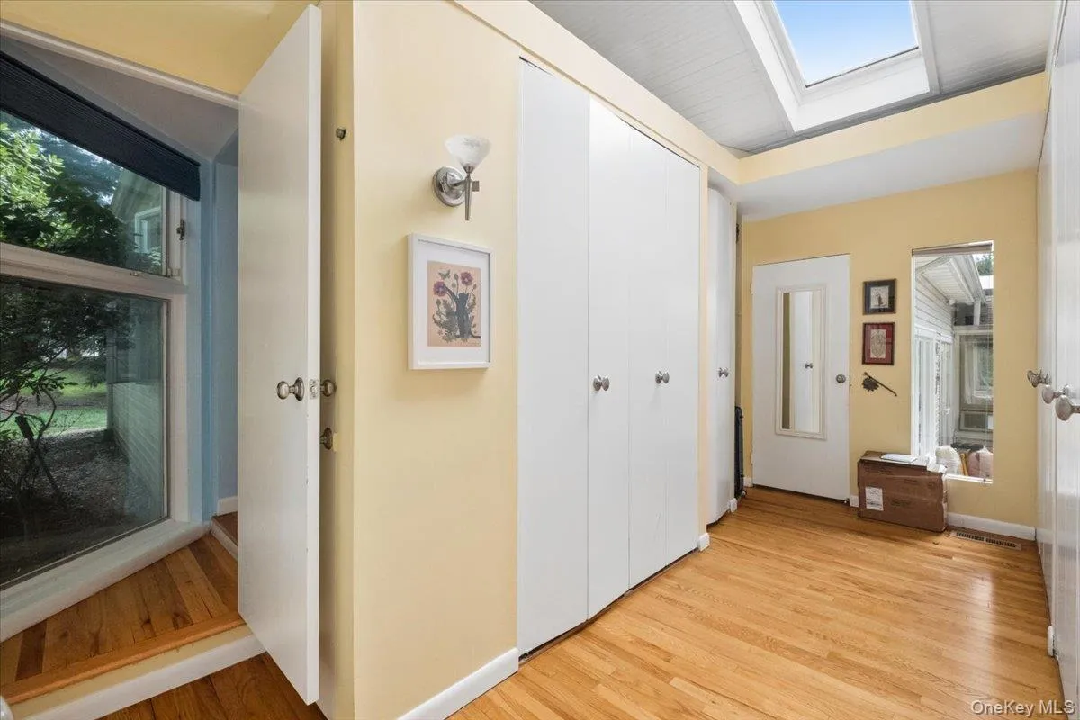5 Agnes Circle, Greenburgh, NY, 4 Bedrooms Bedrooms, 9 Rooms Rooms,4 BathroomsBathrooms,Residential Lease,For Rent,Agnes,0,1007276 5 Agnes Circle, Greenburgh, NY, 4 Bedrooms Bedrooms, 9 Rooms Rooms,4 BathroomsBathrooms,Residential Lease,For Rent,Agnes,0,1007276