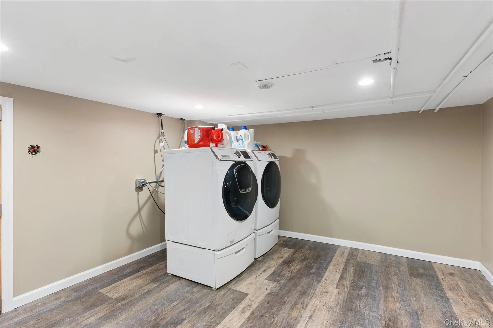 1055 Stanton Avenue, Hempstead, NY, 3 Bedrooms Bedrooms, 7 Rooms Rooms,2 BathroomsBathrooms,Residential,For Rent,Stanton,0,1007278 1055 Stanton Avenue, Hempstead, NY, 3 Bedrooms Bedrooms, 7 Rooms Rooms,2 BathroomsBathrooms,Residential,For Rent,Stanton,0,1007278