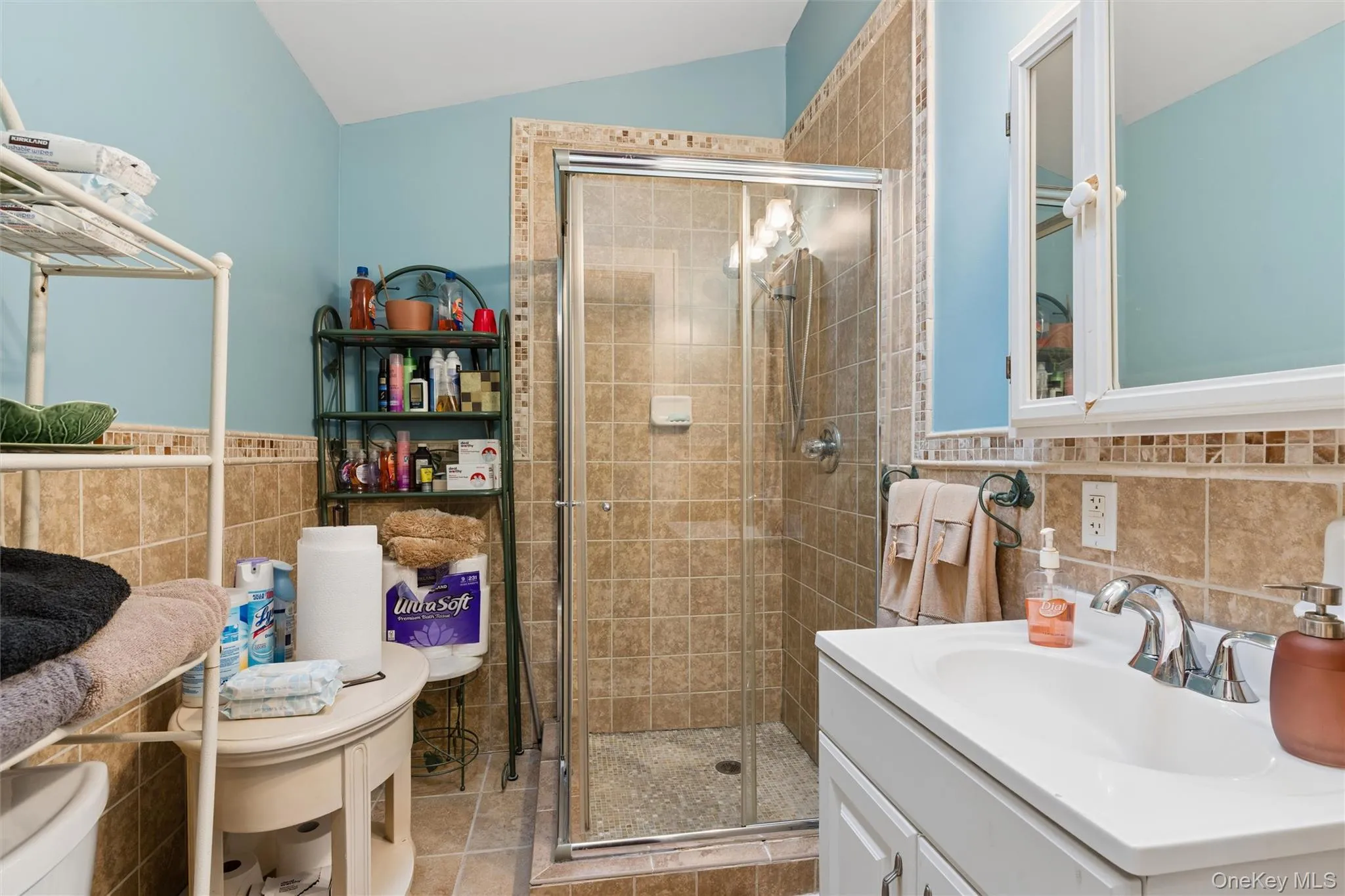 1055 Stanton Avenue, Hempstead, NY, 3 Bedrooms Bedrooms, 7 Rooms Rooms,2 BathroomsBathrooms,Residential,For Rent,Stanton,0,1007278 1055 Stanton Avenue, Hempstead, NY, 3 Bedrooms Bedrooms, 7 Rooms Rooms,2 BathroomsBathrooms,Residential,For Rent,Stanton,0,1007278