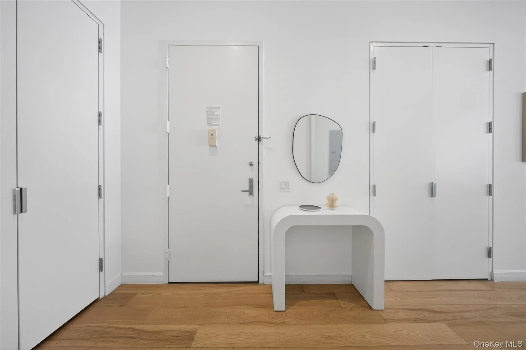 27-28 Thomson Avenue, New York, NY, 1 Bedroom Bedrooms, 5 Rooms Rooms,2 BathroomsBathrooms,Residential,For Rent,Thomson,0,1007283 27-28 Thomson Avenue, New York, NY, 1 Bedroom Bedrooms, 5 Rooms Rooms,2 BathroomsBathrooms,Residential,For Rent,Thomson,0,1007283