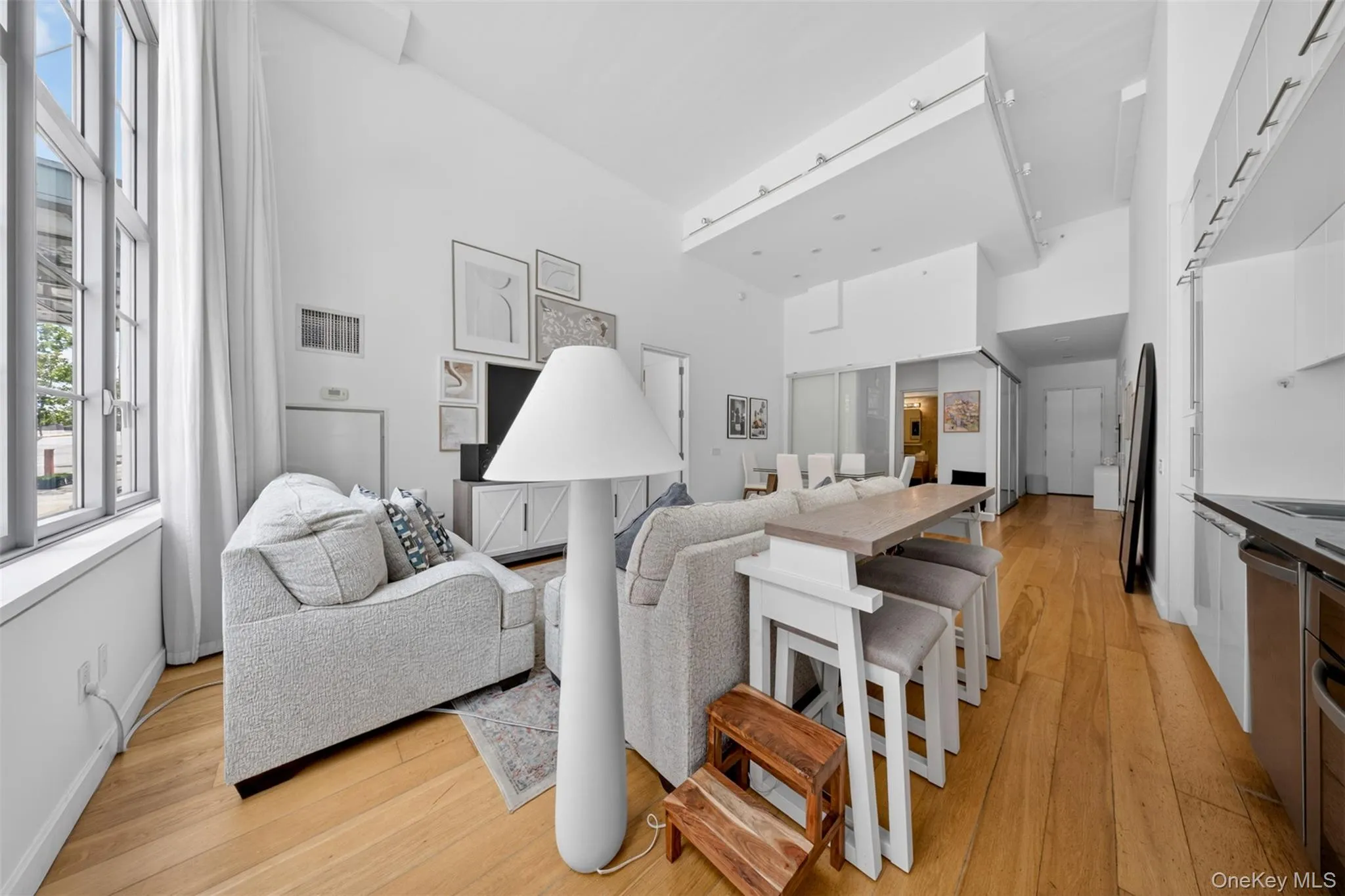 27-28 Thomson Avenue, New York, NY, 1 Bedroom Bedrooms, 5 Rooms Rooms,2 BathroomsBathrooms,Residential,For Rent,Thomson,0,1007283 27-28 Thomson Avenue, New York, NY, 1 Bedroom Bedrooms, 5 Rooms Rooms,2 BathroomsBathrooms,Residential,For Rent,Thomson,0,1007283