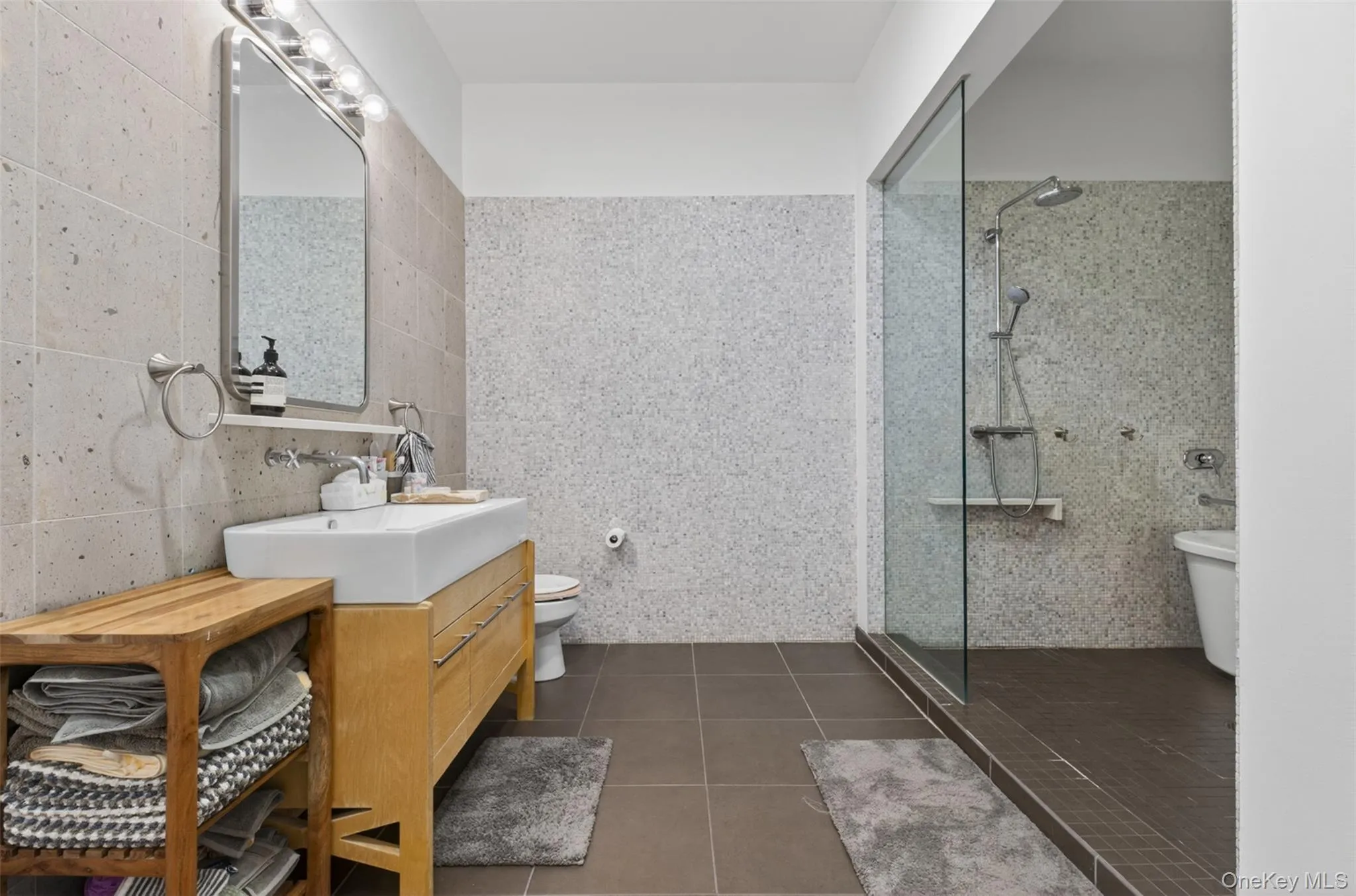 27-28 Thomson Avenue, New York, NY, 1 Bedroom Bedrooms, 5 Rooms Rooms,2 BathroomsBathrooms,Residential,For Rent,Thomson,0,1007283 27-28 Thomson Avenue, New York, NY, 1 Bedroom Bedrooms, 5 Rooms Rooms,2 BathroomsBathrooms,Residential,For Rent,Thomson,0,1007283
