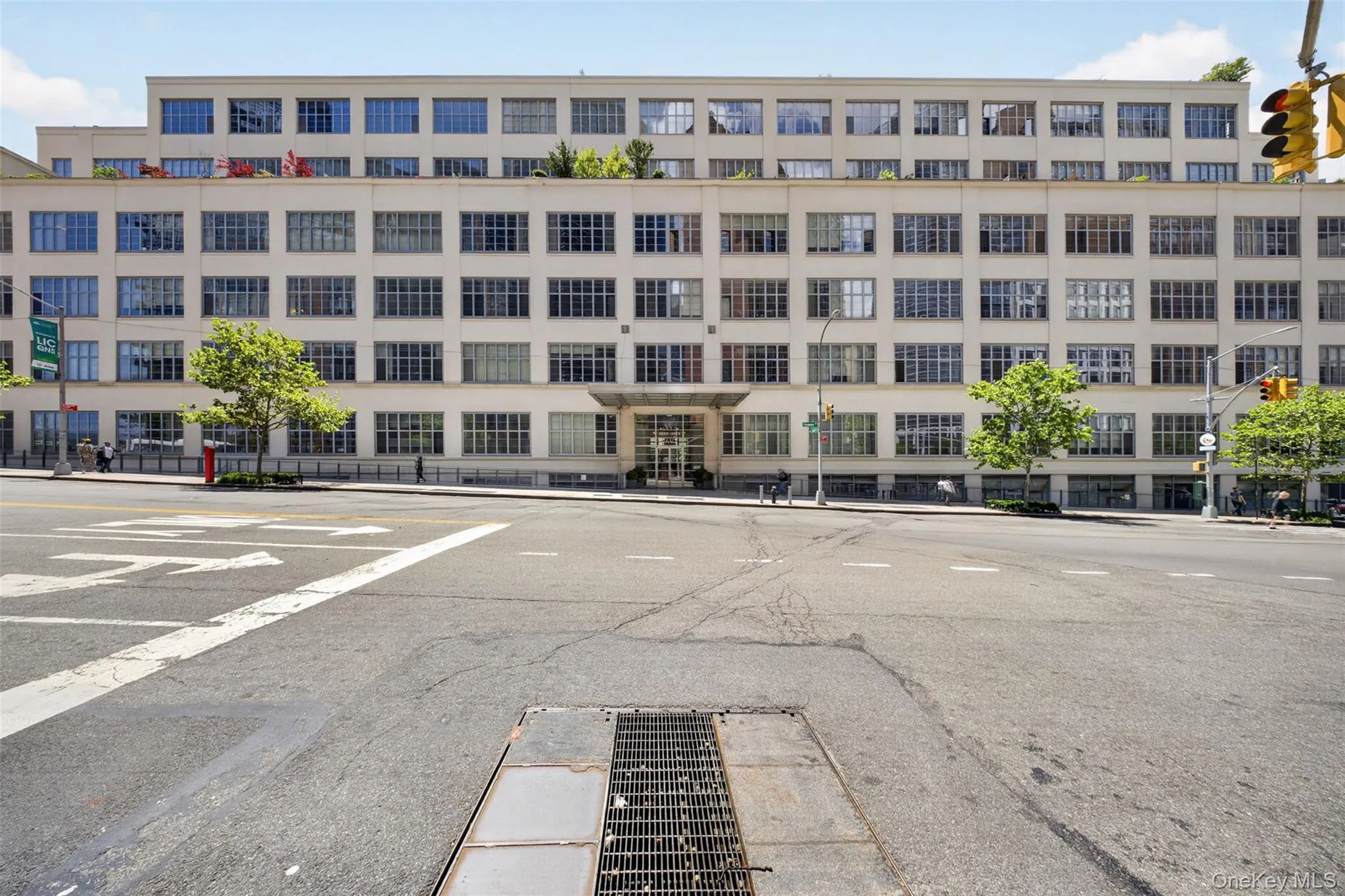 27-28 Thomson Avenue, New York, NY, 1 Bedroom Bedrooms, 5 Rooms Rooms,2 BathroomsBathrooms,Residential,For Rent,Thomson,0,1007283 27-28 Thomson Avenue, New York, NY, 1 Bedroom Bedrooms, 5 Rooms Rooms,2 BathroomsBathrooms,Residential,For Rent,Thomson,0,1007283