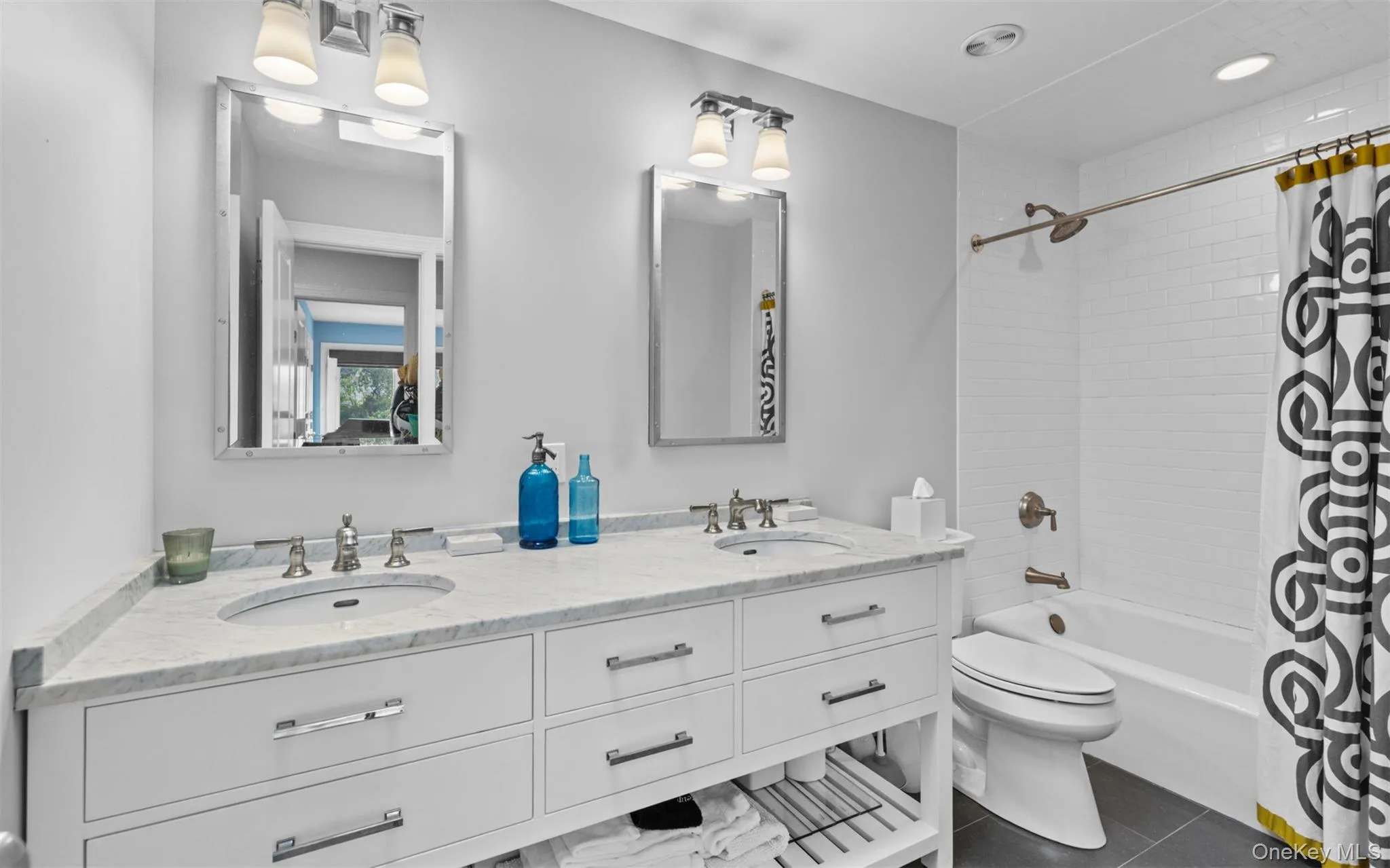 58 Bayfield Lane, Southampton, NY, 4 Bedrooms Bedrooms, 8 Rooms Rooms,3 BathroomsBathrooms,Residential Lease,For Rent,Bayfield,0,1007286 58 Bayfield Lane, Southampton, NY, 4 Bedrooms Bedrooms, 8 Rooms Rooms,3 BathroomsBathrooms,Residential Lease,For Rent,Bayfield,0,1007286