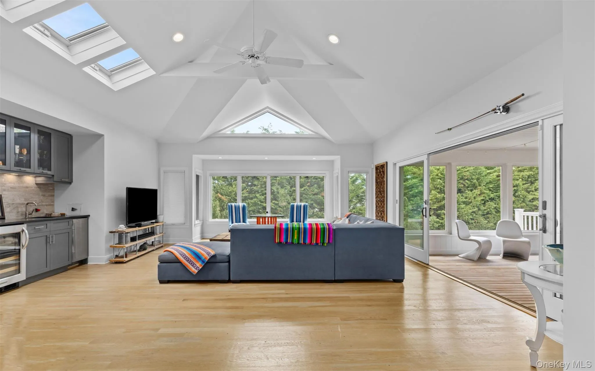 58 Bayfield Lane, Southampton, NY, 4 Bedrooms Bedrooms, 8 Rooms Rooms,3 BathroomsBathrooms,Residential Lease,For Rent,Bayfield,0,1007286 58 Bayfield Lane, Southampton, NY, 4 Bedrooms Bedrooms, 8 Rooms Rooms,3 BathroomsBathrooms,Residential Lease,For Rent,Bayfield,0,1007286