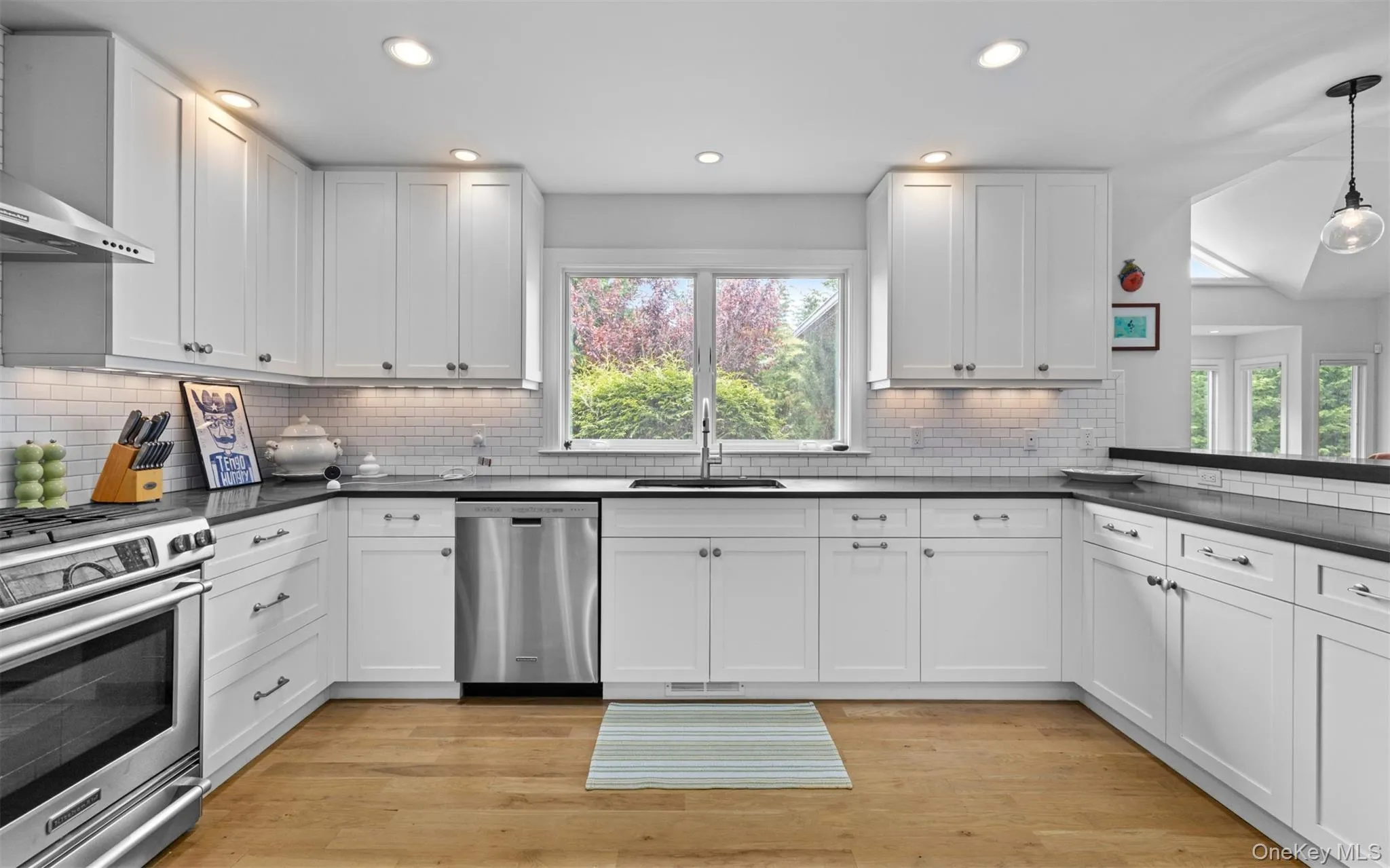 58 Bayfield Lane, Southampton, NY, 4 Bedrooms Bedrooms, 8 Rooms Rooms,3 BathroomsBathrooms,Residential Lease,For Rent,Bayfield,0,1007286 58 Bayfield Lane, Southampton, NY, 4 Bedrooms Bedrooms, 8 Rooms Rooms,3 BathroomsBathrooms,Residential Lease,For Rent,Bayfield,0,1007286