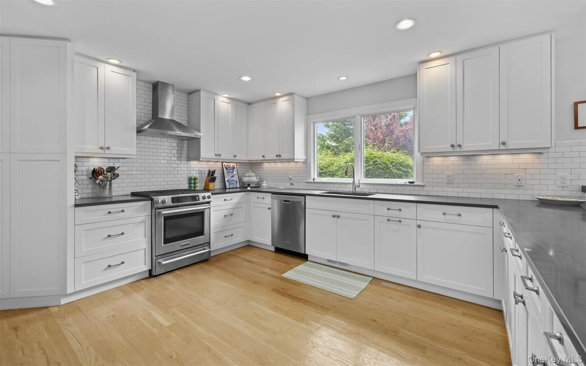 58 Bayfield Lane, Southampton, NY, 4 Bedrooms Bedrooms, 8 Rooms Rooms,3 BathroomsBathrooms,Residential Lease,For Rent,Bayfield,0,1007286 58 Bayfield Lane, Southampton, NY, 4 Bedrooms Bedrooms, 8 Rooms Rooms,3 BathroomsBathrooms,Residential Lease,For Rent,Bayfield,0,1007286