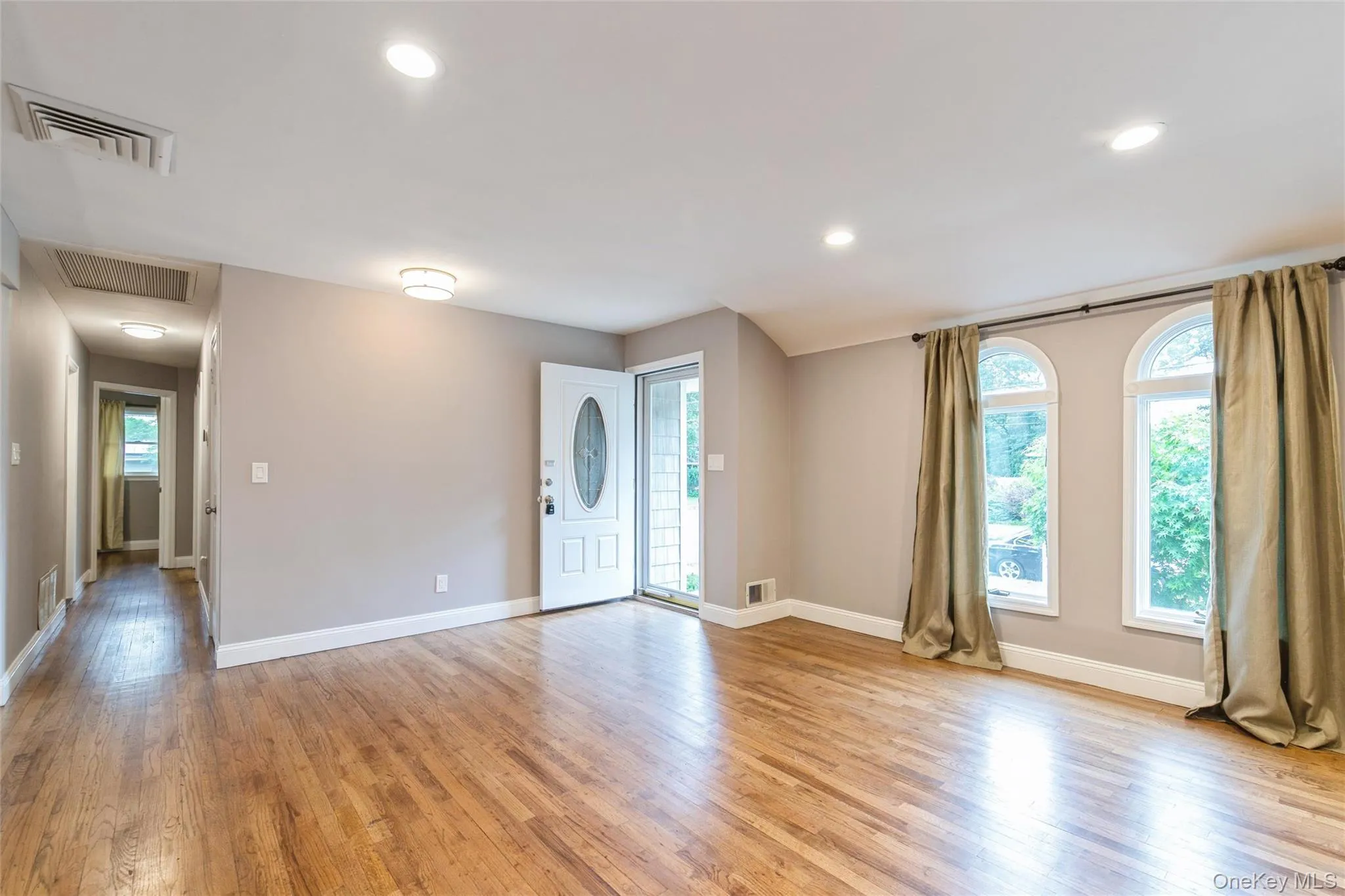 182 Smithtown Polk Boulevard, Brookhaven, NY, 3 Bedrooms Bedrooms, 6 Rooms Rooms,2 BathroomsBathrooms,Residential,For Rent,Smithtown Polk,0,KEY1007288 182 Smithtown Polk Boulevard, Brookhaven, NY, 3 Bedrooms Bedrooms, 6 Rooms Rooms,2 BathroomsBathrooms,Residential,For Rent,Smithtown Polk,0,KEY1007288