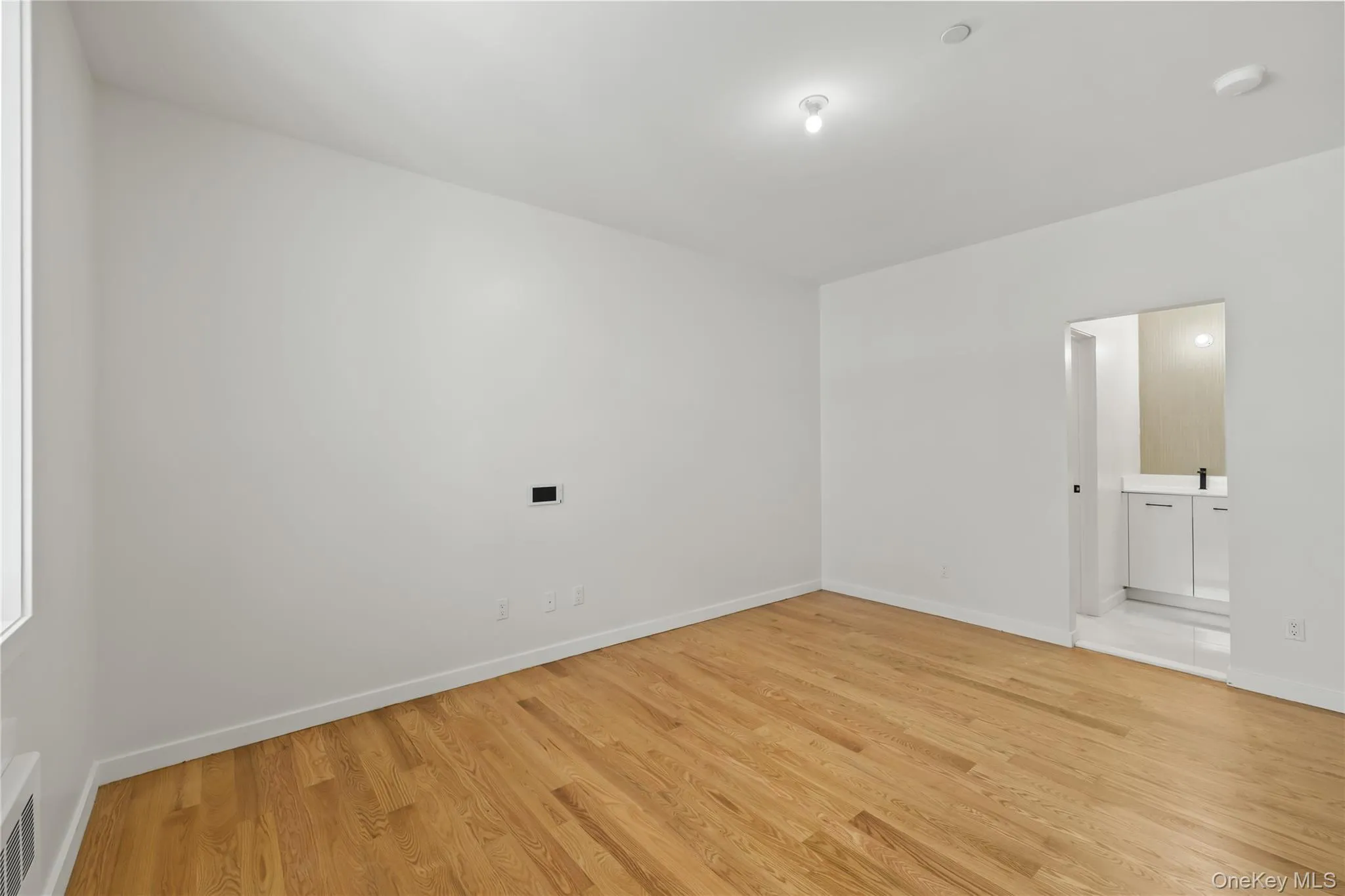 105 Cole Avenue, Ramapo, NY, 3 Bedrooms Bedrooms, 5 Rooms Rooms,2 BathroomsBathrooms,Residential,For Rent,Cole,0,1007292 105 Cole Avenue, Ramapo, NY, 3 Bedrooms Bedrooms, 5 Rooms Rooms,2 BathroomsBathrooms,Residential,For Rent,Cole,0,1007292