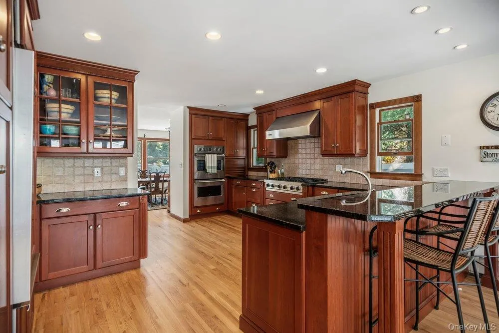 47 Lubber Street, Brookhaven, NY, 5 Bedrooms Bedrooms, 9 Rooms Rooms,2 BathroomsBathrooms,Residential,For Rent,Lubber,0,1007307 47 Lubber Street, Brookhaven, NY, 5 Bedrooms Bedrooms, 9 Rooms Rooms,2 BathroomsBathrooms,Residential,For Rent,Lubber,0,1007307