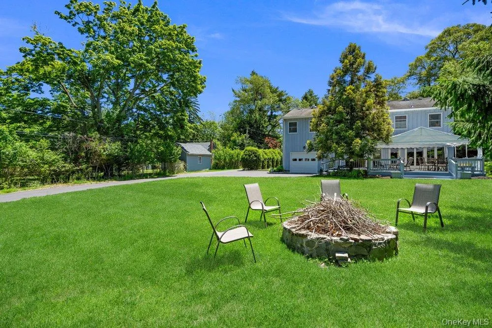 47 Lubber Street, Brookhaven, NY, 5 Bedrooms Bedrooms, 9 Rooms Rooms,2 BathroomsBathrooms,Residential,For Rent,Lubber,0,1007307 47 Lubber Street, Brookhaven, NY, 5 Bedrooms Bedrooms, 9 Rooms Rooms,2 BathroomsBathrooms,Residential,For Rent,Lubber,0,1007307