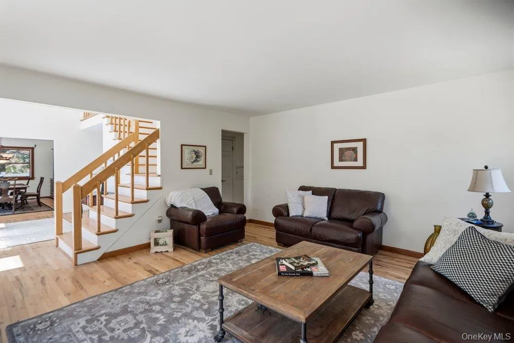 47 Lubber Street, Brookhaven, NY, 5 Bedrooms Bedrooms, 9 Rooms Rooms,2 BathroomsBathrooms,Residential,For Rent,Lubber,0,1007307 47 Lubber Street, Brookhaven, NY, 5 Bedrooms Bedrooms, 9 Rooms Rooms,2 BathroomsBathrooms,Residential,For Rent,Lubber,0,1007307