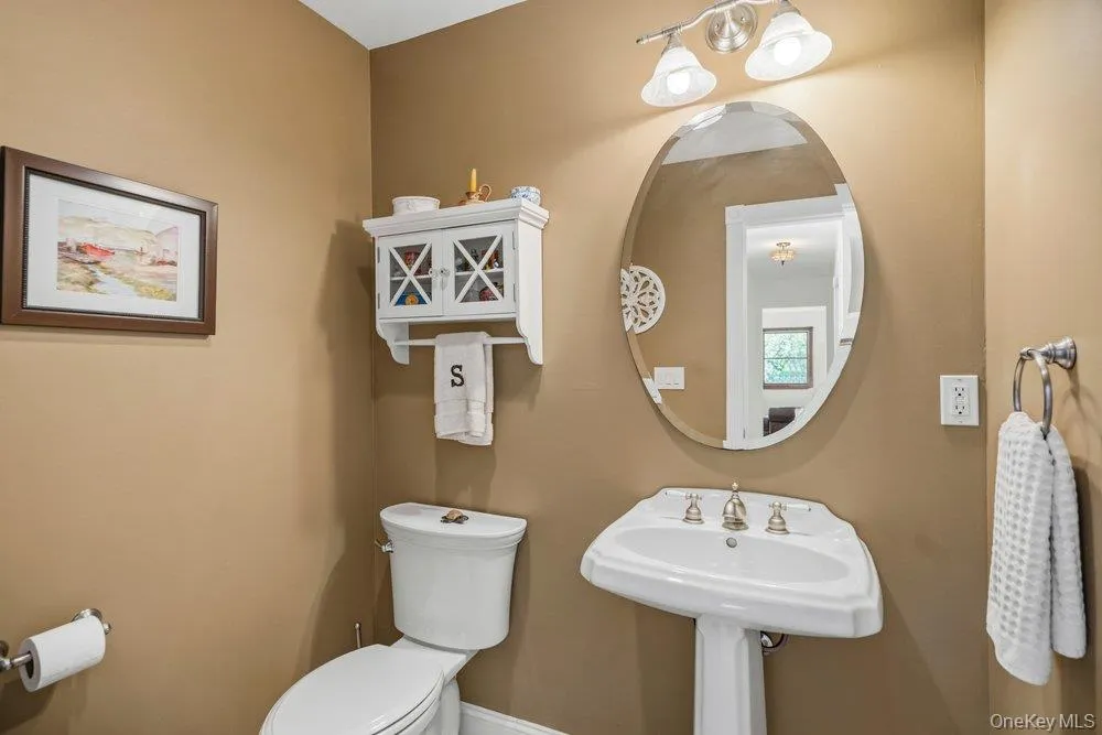 47 Lubber Street, Brookhaven, NY, 5 Bedrooms Bedrooms, 9 Rooms Rooms,2 BathroomsBathrooms,Residential,For Rent,Lubber,0,1007307 47 Lubber Street, Brookhaven, NY, 5 Bedrooms Bedrooms, 9 Rooms Rooms,2 BathroomsBathrooms,Residential,For Rent,Lubber,0,1007307