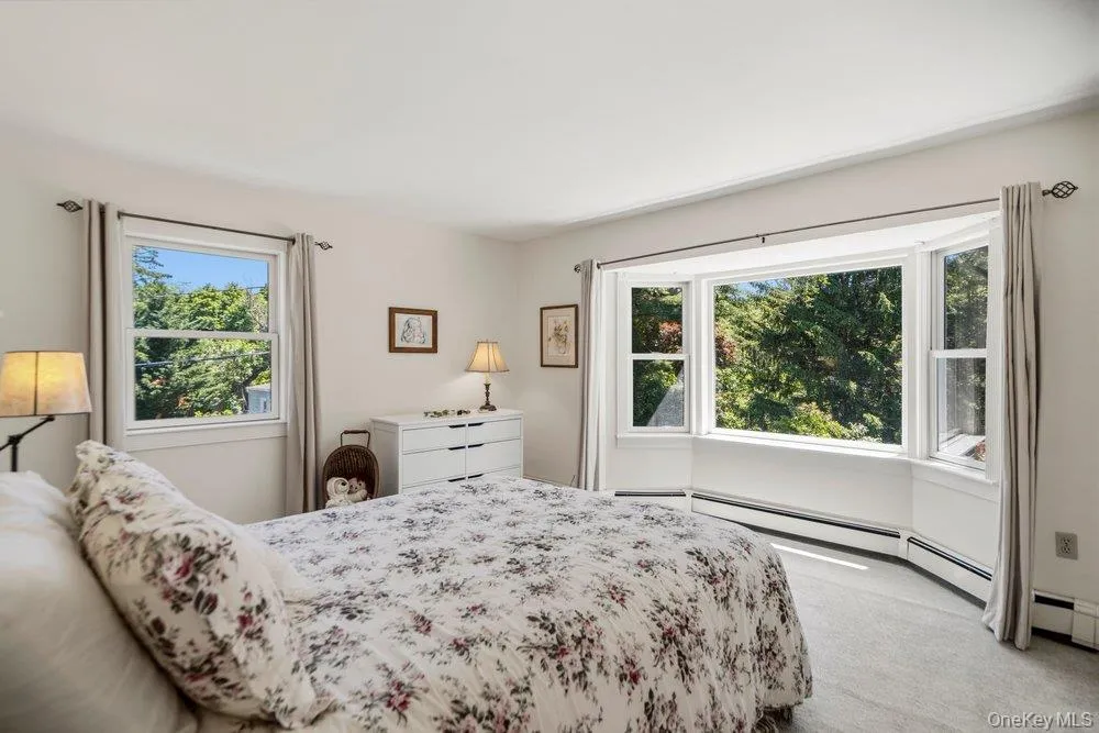 47 Lubber Street, Brookhaven, NY, 5 Bedrooms Bedrooms, 9 Rooms Rooms,2 BathroomsBathrooms,Residential,For Rent,Lubber,0,1007307 47 Lubber Street, Brookhaven, NY, 5 Bedrooms Bedrooms, 9 Rooms Rooms,2 BathroomsBathrooms,Residential,For Rent,Lubber,0,1007307