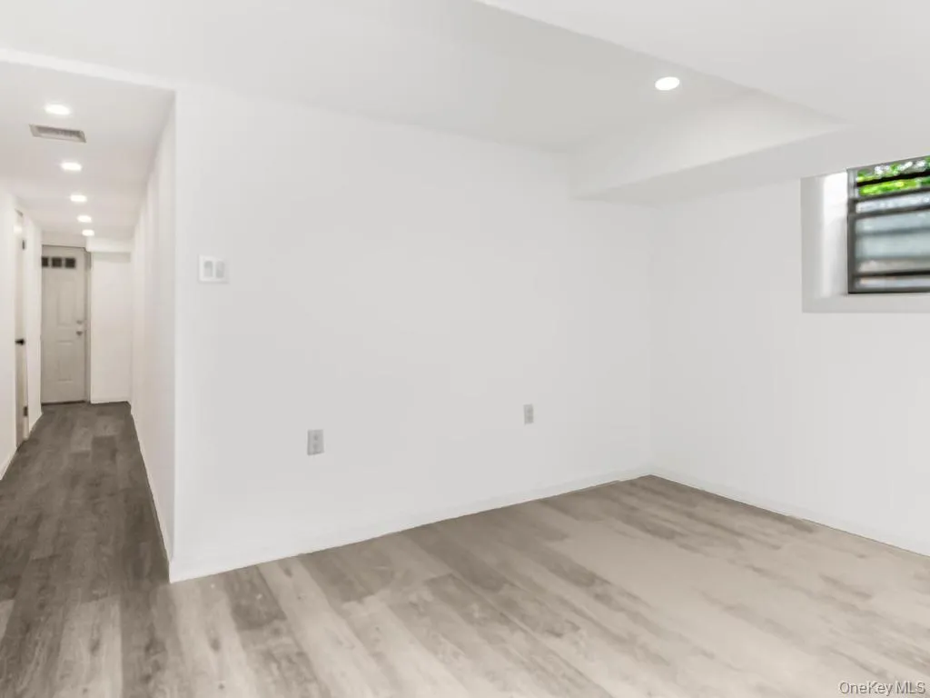 1066 219th Street, New York, NY, 3 Bedrooms Bedrooms, 9 Rooms Rooms,2 BathroomsBathrooms,Residential,For Rent,219th,0,1007312 1066 219th Street, New York, NY, 3 Bedrooms Bedrooms, 9 Rooms Rooms,2 BathroomsBathrooms,Residential,For Rent,219th,0,1007312