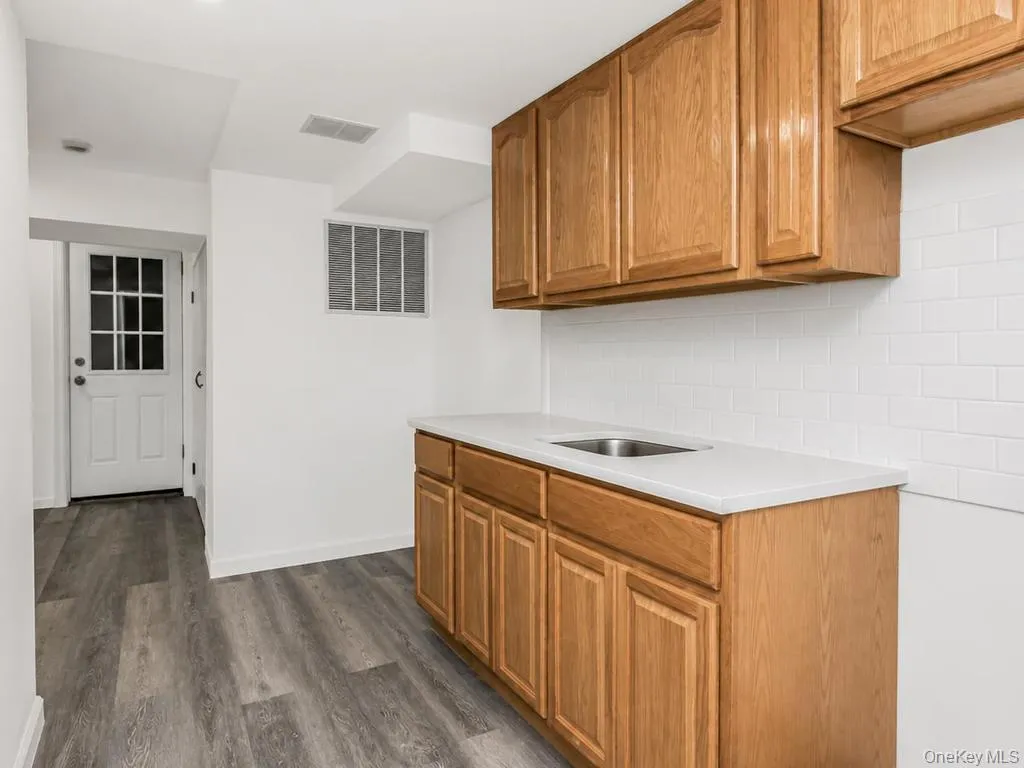 1066 219th Street, New York, NY, 3 Bedrooms Bedrooms, 9 Rooms Rooms,2 BathroomsBathrooms,Residential,For Rent,219th,0,1007312 1066 219th Street, New York, NY, 3 Bedrooms Bedrooms, 9 Rooms Rooms,2 BathroomsBathrooms,Residential,For Rent,219th,0,1007312