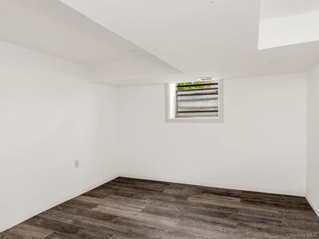 1066 219th Street, New York, NY, 3 Bedrooms Bedrooms, 9 Rooms Rooms,2 BathroomsBathrooms,Residential,For Rent,219th,0,1007312 1066 219th Street, New York, NY, 3 Bedrooms Bedrooms, 9 Rooms Rooms,2 BathroomsBathrooms,Residential,For Rent,219th,0,1007312