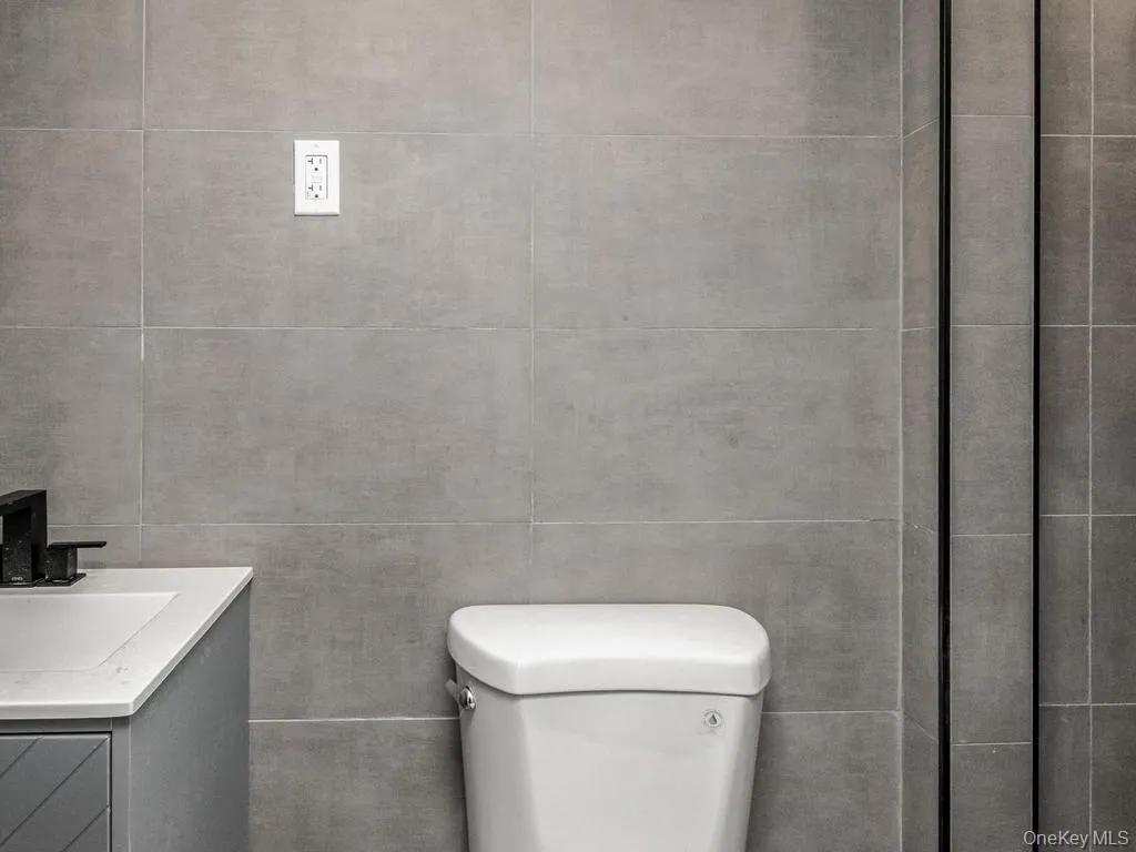 1066 219th Street, New York, NY, 3 Bedrooms Bedrooms, 9 Rooms Rooms,2 BathroomsBathrooms,Residential,For Rent,219th,0,1007312 1066 219th Street, New York, NY, 3 Bedrooms Bedrooms, 9 Rooms Rooms,2 BathroomsBathrooms,Residential,For Rent,219th,0,1007312