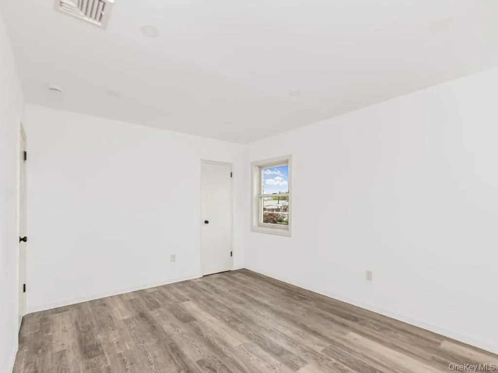 1066 219th Street, New York, NY, 3 Bedrooms Bedrooms, 9 Rooms Rooms,2 BathroomsBathrooms,Residential,For Rent,219th,0,1007312 1066 219th Street, New York, NY, 3 Bedrooms Bedrooms, 9 Rooms Rooms,2 BathroomsBathrooms,Residential,For Rent,219th,0,1007312