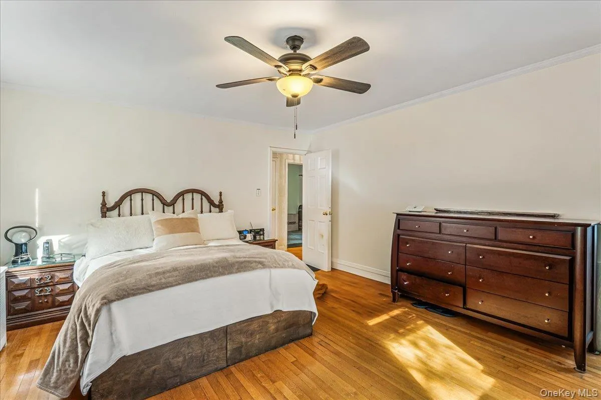 186-15 Grand Central Parkway, New York, NY, 3 Bedrooms Bedrooms, 10 Rooms Rooms,1 BathroomBathrooms,Residential,For Rent,Grand Central,0,1007315 186-15 Grand Central Parkway, New York, NY, 3 Bedrooms Bedrooms, 10 Rooms Rooms,1 BathroomBathrooms,Residential,For Rent,Grand Central,0,1007315