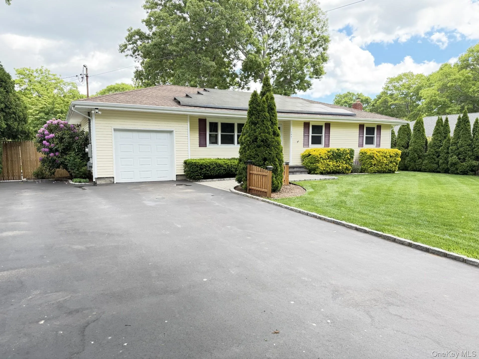 147 Hounslow Road, Brookhaven, NY, 3 Bedrooms Bedrooms, 5 Rooms Rooms,2 BathroomsBathrooms,Residential,For Rent,Hounslow,0,1007319 147 Hounslow Road, Brookhaven, NY, 3 Bedrooms Bedrooms, 5 Rooms Rooms,2 BathroomsBathrooms,Residential,For Rent,Hounslow,0,1007319