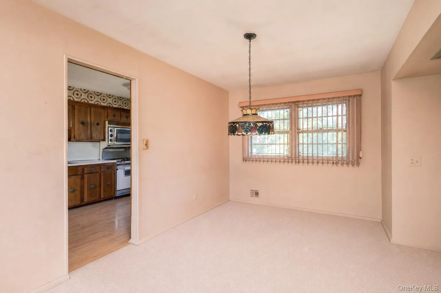 304 Violet Street, Oyster Bay, NY, 3 Bedrooms Bedrooms, 8 Rooms Rooms,1 BathroomBathrooms,Residential,For Rent,Violet,0,1007320 304 Violet Street, Oyster Bay, NY, 3 Bedrooms Bedrooms, 8 Rooms Rooms,1 BathroomBathrooms,Residential,For Rent,Violet,0,1007320