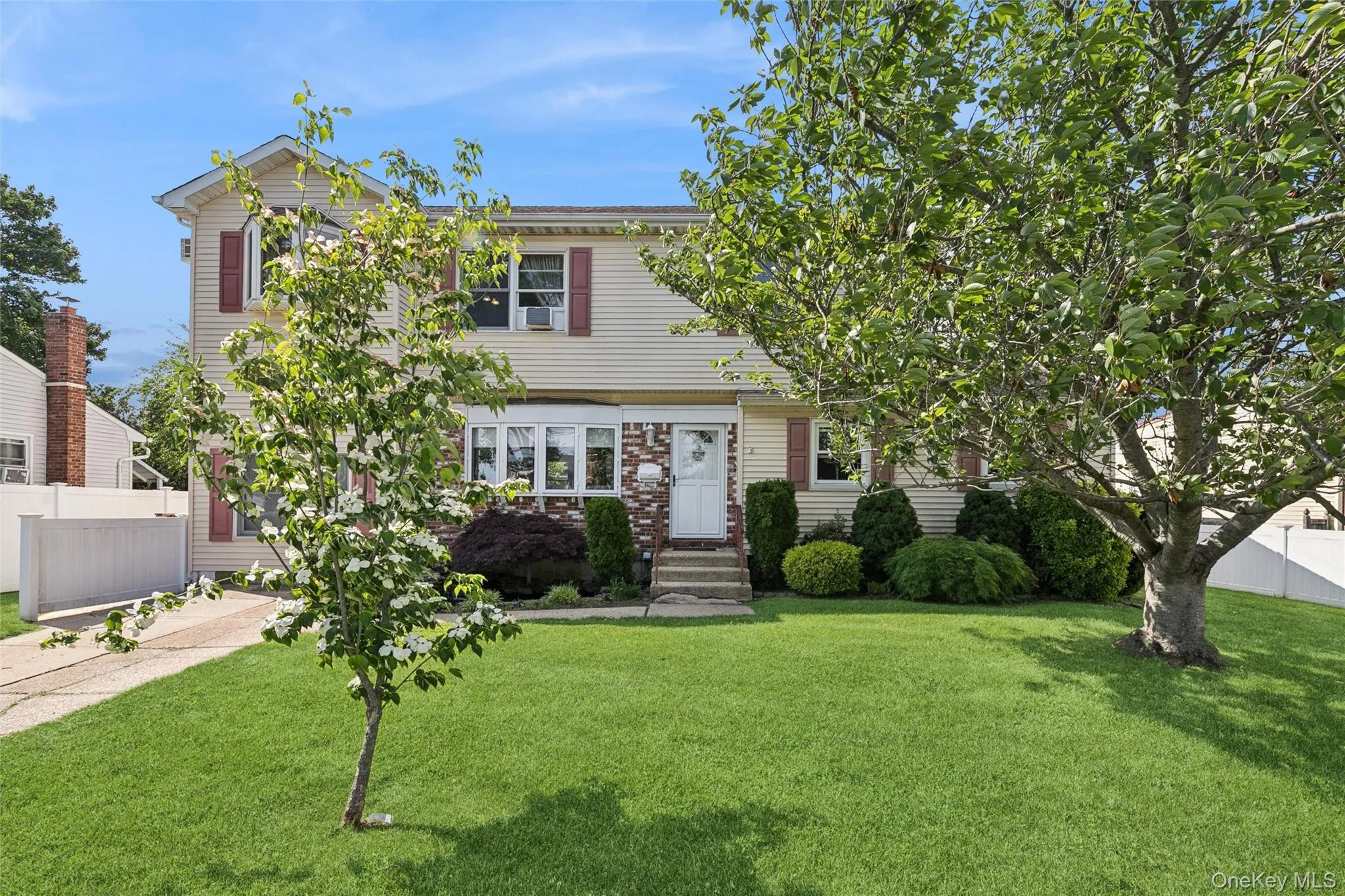 15 Willard Avenue, Oyster Bay, NY, 5 Bedrooms Bedrooms, 10 Rooms Rooms,2 BathroomsBathrooms,Residential,For Rent,Willard,0,1007321 15 Willard Avenue, Oyster Bay, NY, 5 Bedrooms Bedrooms, 10 Rooms Rooms,2 BathroomsBathrooms,Residential,For Rent,Willard,0,1007321