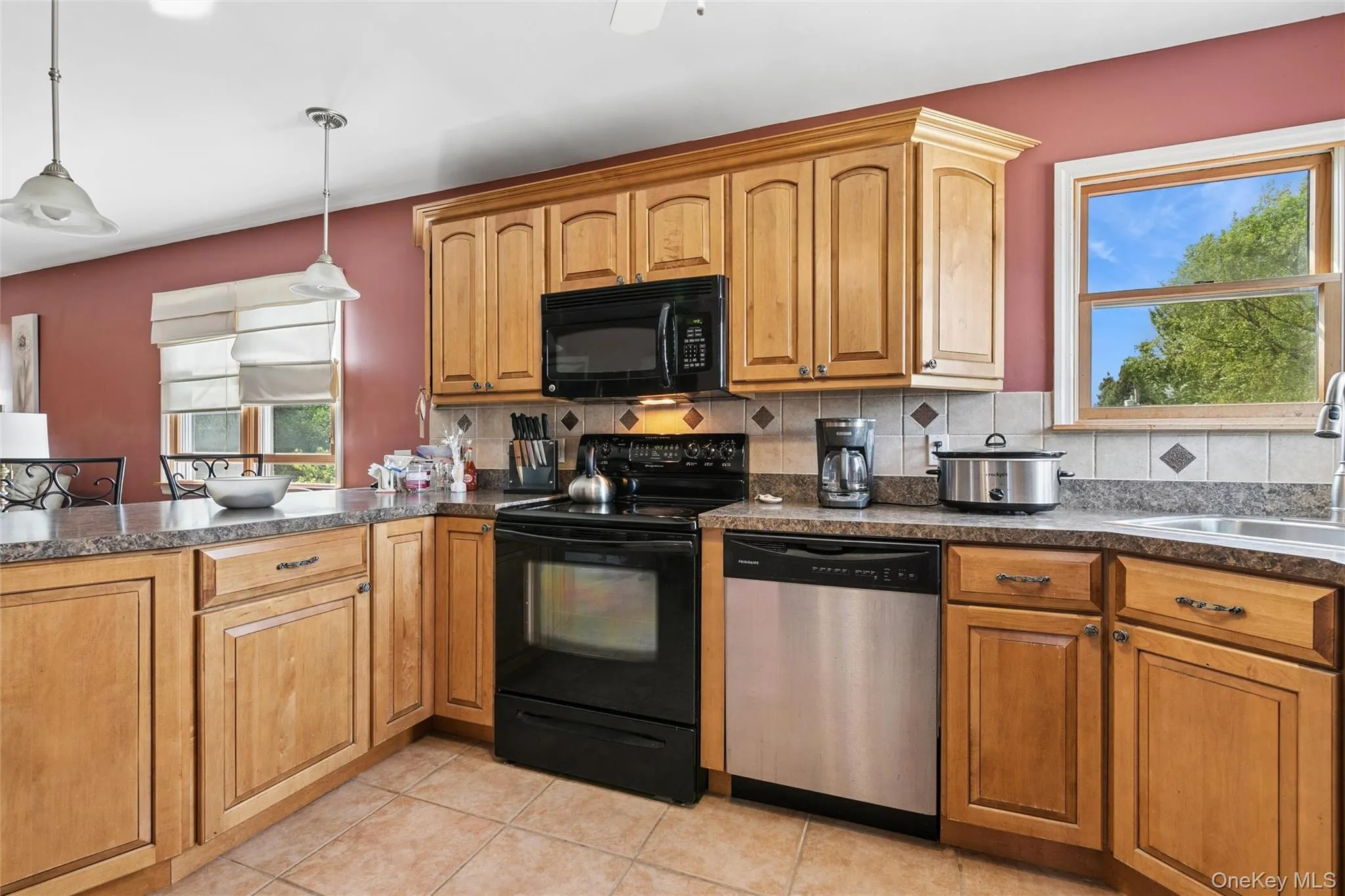 15 Willard Avenue, Oyster Bay, NY, 5 Bedrooms Bedrooms, 10 Rooms Rooms,2 BathroomsBathrooms,Residential,For Rent,Willard,0,1007321 15 Willard Avenue, Oyster Bay, NY, 5 Bedrooms Bedrooms, 10 Rooms Rooms,2 BathroomsBathrooms,Residential,For Rent,Willard,0,1007321