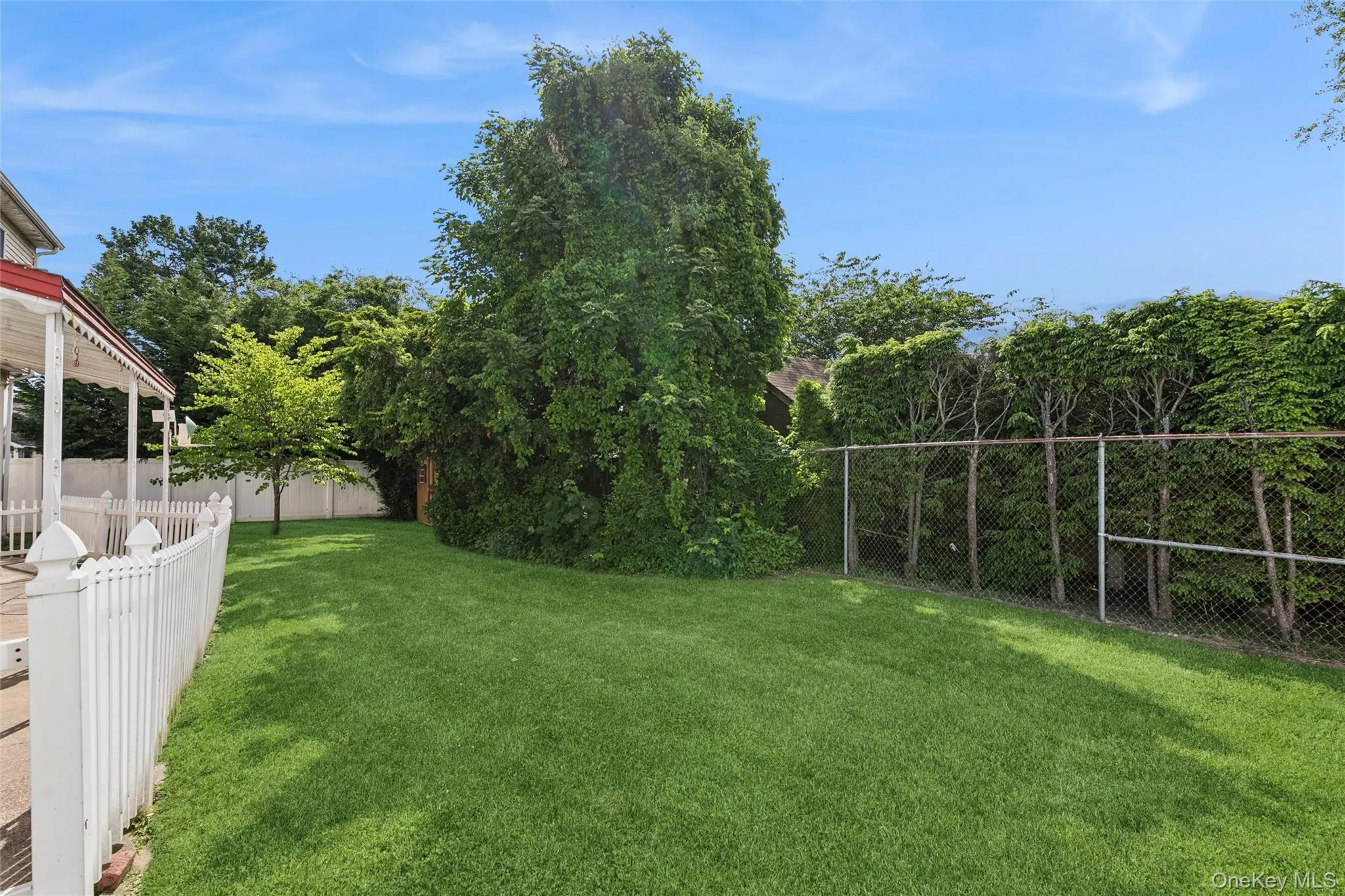 15 Willard Avenue, Oyster Bay, NY, 5 Bedrooms Bedrooms, 10 Rooms Rooms,2 BathroomsBathrooms,Residential,For Rent,Willard,0,1007321 15 Willard Avenue, Oyster Bay, NY, 5 Bedrooms Bedrooms, 10 Rooms Rooms,2 BathroomsBathrooms,Residential,For Rent,Willard,0,1007321