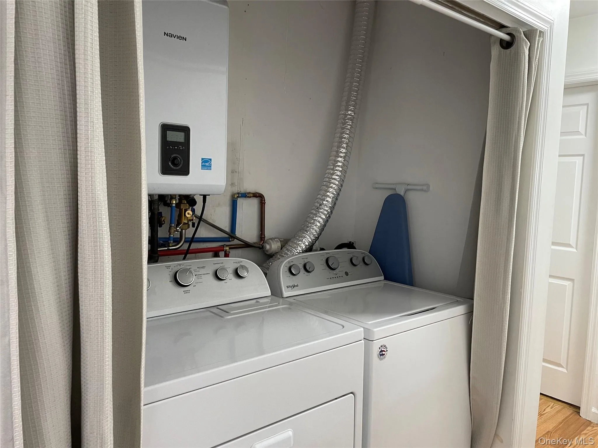 Washer and dryer Washer and dryer