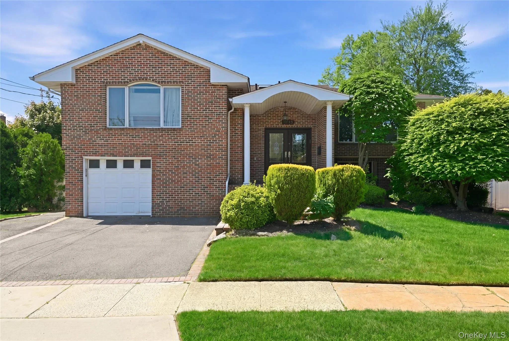 2998 Joyce Lane, Hempstead, NY, 6 Bedrooms Bedrooms, 10 Rooms Rooms,3 BathroomsBathrooms,Residential,For Rent,Joyce,0,1007327 2998 Joyce Lane, Hempstead, NY, 6 Bedrooms Bedrooms, 10 Rooms Rooms,3 BathroomsBathrooms,Residential,For Rent,Joyce,0,1007327