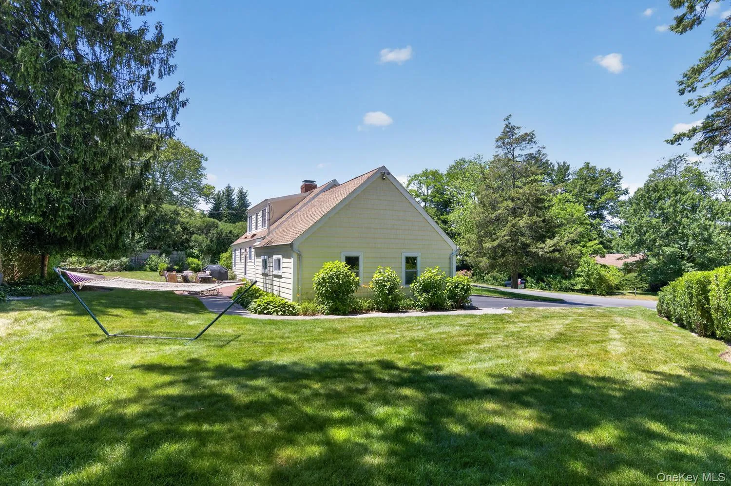 52 Cameron Drive, Huntington, NY, 4 Bedrooms Bedrooms, 8 Rooms Rooms,2 BathroomsBathrooms,Residential,For Rent,Cameron,0,1007328 52 Cameron Drive, Huntington, NY, 4 Bedrooms Bedrooms, 8 Rooms Rooms,2 BathroomsBathrooms,Residential,For Rent,Cameron,0,1007328