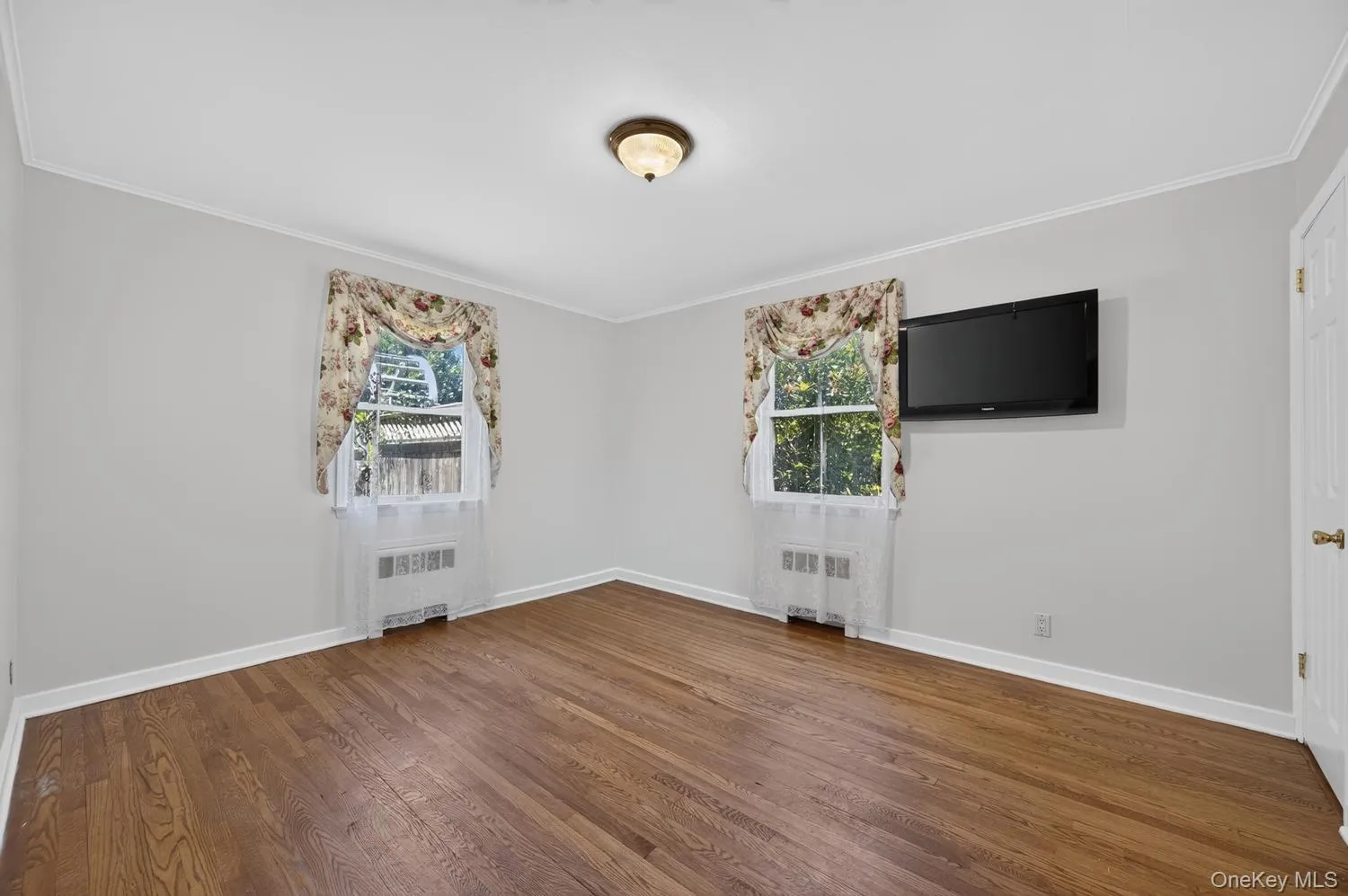 52 Cameron Drive, Huntington, NY, 4 Bedrooms Bedrooms, 8 Rooms Rooms,2 BathroomsBathrooms,Residential,For Rent,Cameron,0,1007328 52 Cameron Drive, Huntington, NY, 4 Bedrooms Bedrooms, 8 Rooms Rooms,2 BathroomsBathrooms,Residential,For Rent,Cameron,0,1007328