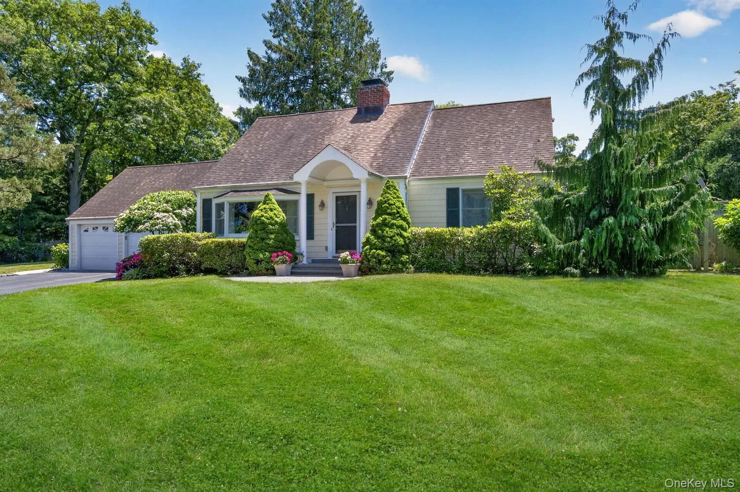 52 Cameron Drive, Huntington, NY, 4 Bedrooms Bedrooms, 8 Rooms Rooms,2 BathroomsBathrooms,Residential,For Rent,Cameron,0,1007328 52 Cameron Drive, Huntington, NY, 4 Bedrooms Bedrooms, 8 Rooms Rooms,2 BathroomsBathrooms,Residential,For Rent,Cameron,0,1007328